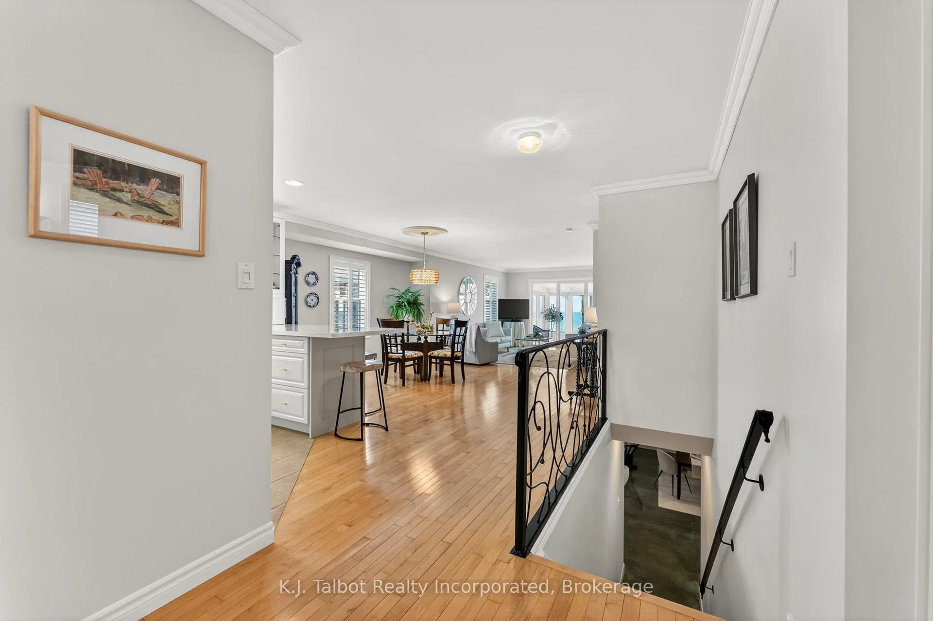 Photo 8 of 297 Bethune Crescent, Goderich, Goderich (Town) — HOMEH