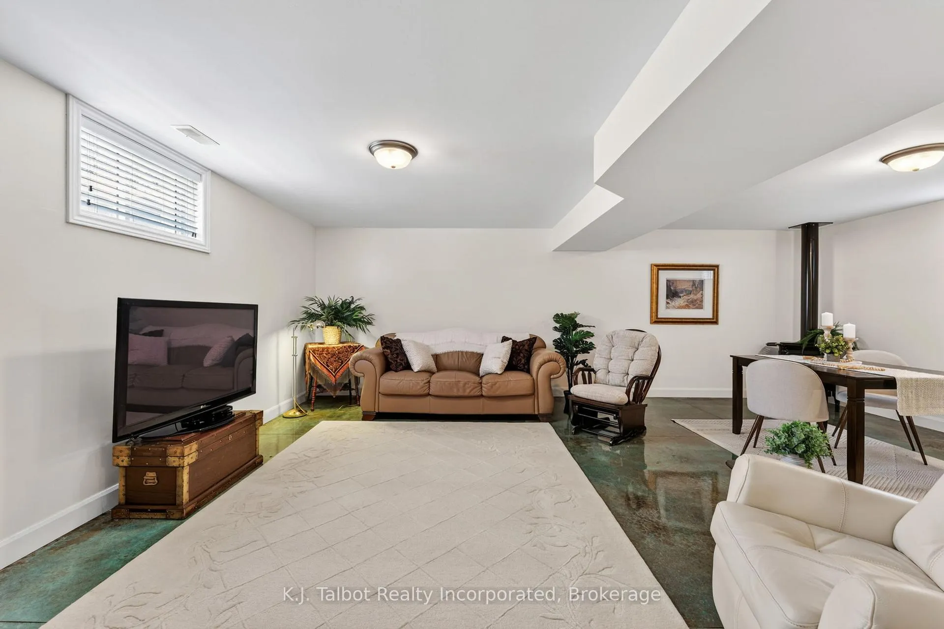 Photo 25 of 297 Bethune Crescent, Goderich, Goderich (Town) — HOMEH