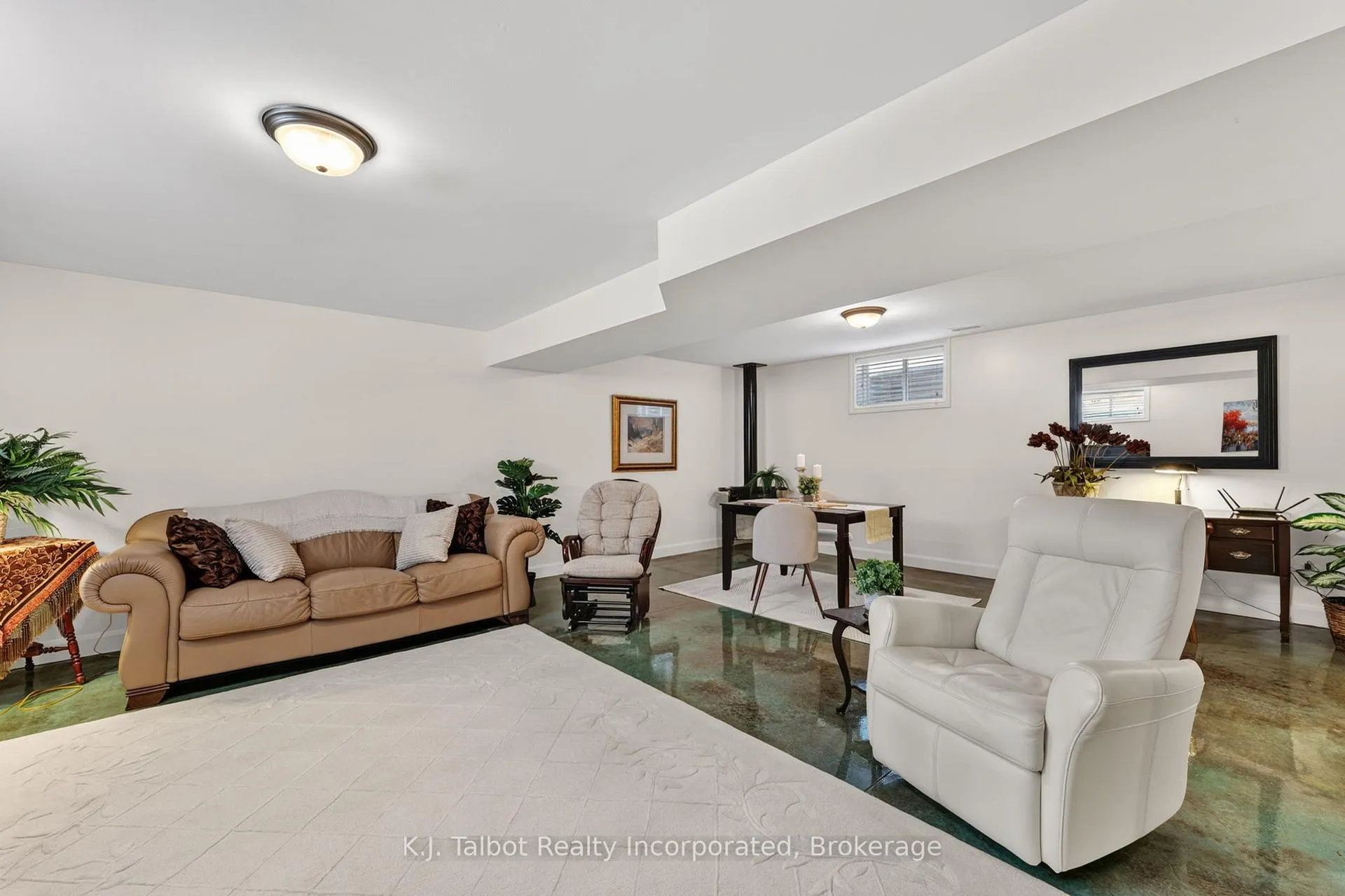 Photo 26 of 297 Bethune Crescent, Goderich, Goderich (Town) — HOMEH