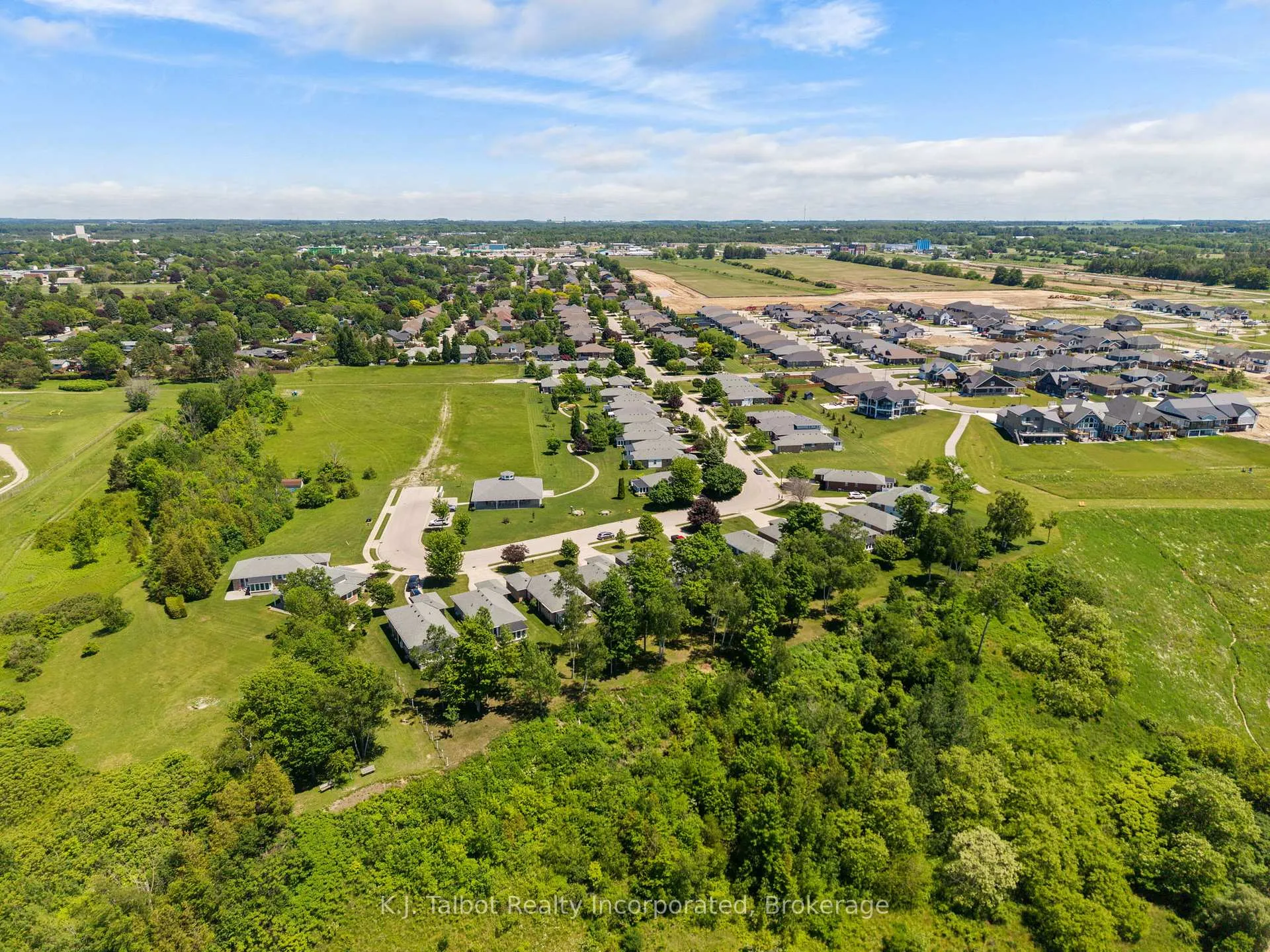 Photo 44 of 297 Bethune Crescent, Goderich, Goderich (Town) — HOMEH