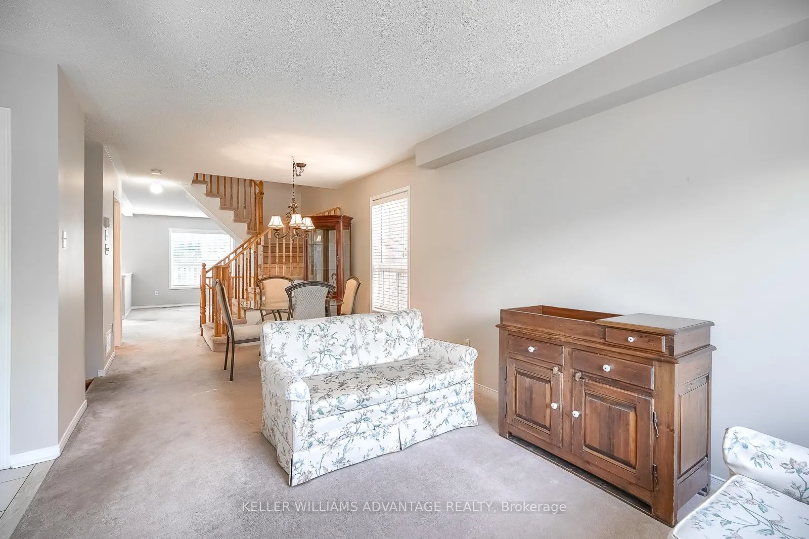 Photo 6 of 312 Castlemore Avenue, Markham, Berczy — HOMEH