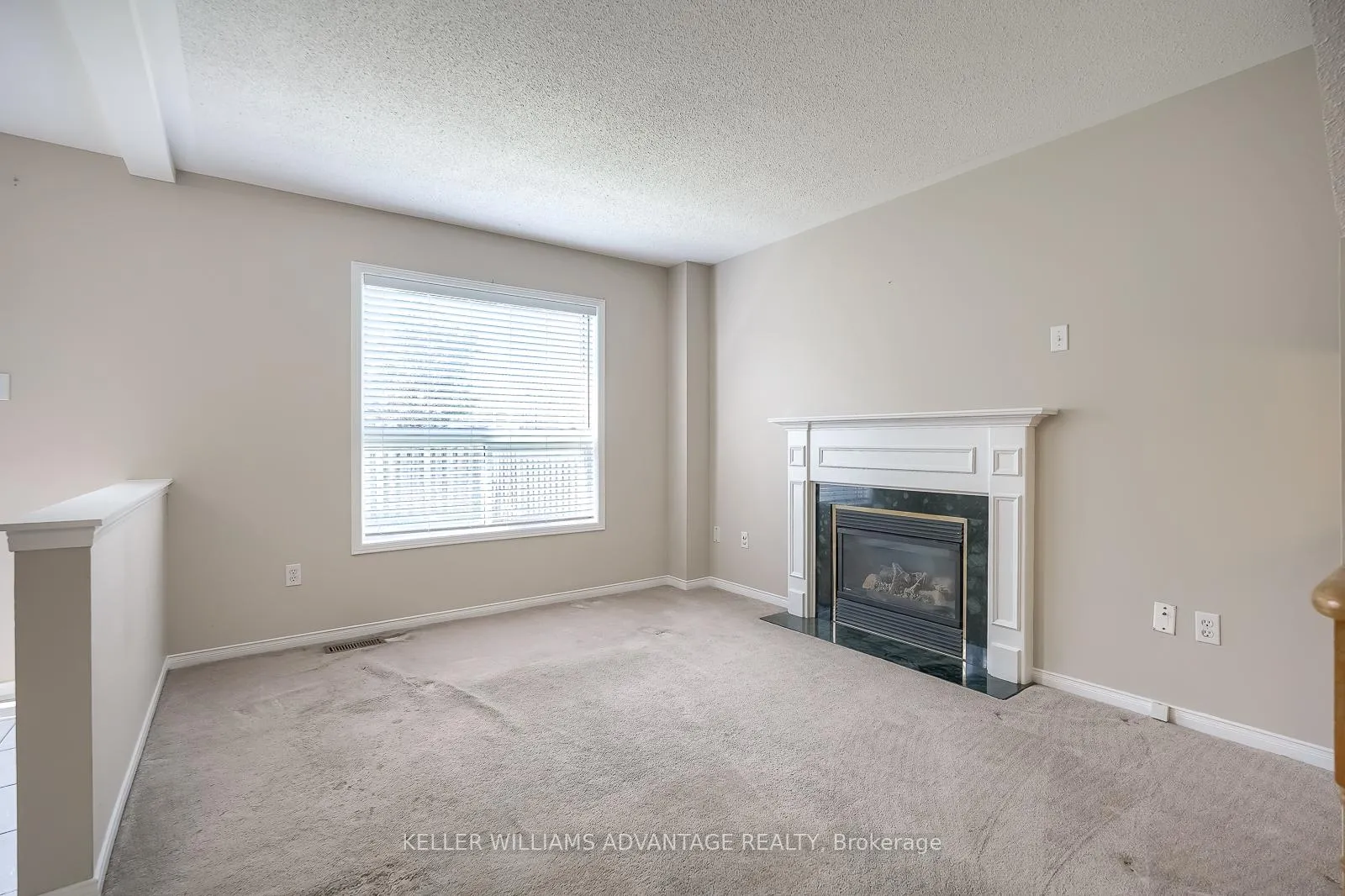 Photo 10 of 312 Castlemore Avenue, Markham, Berczy — HOMEH