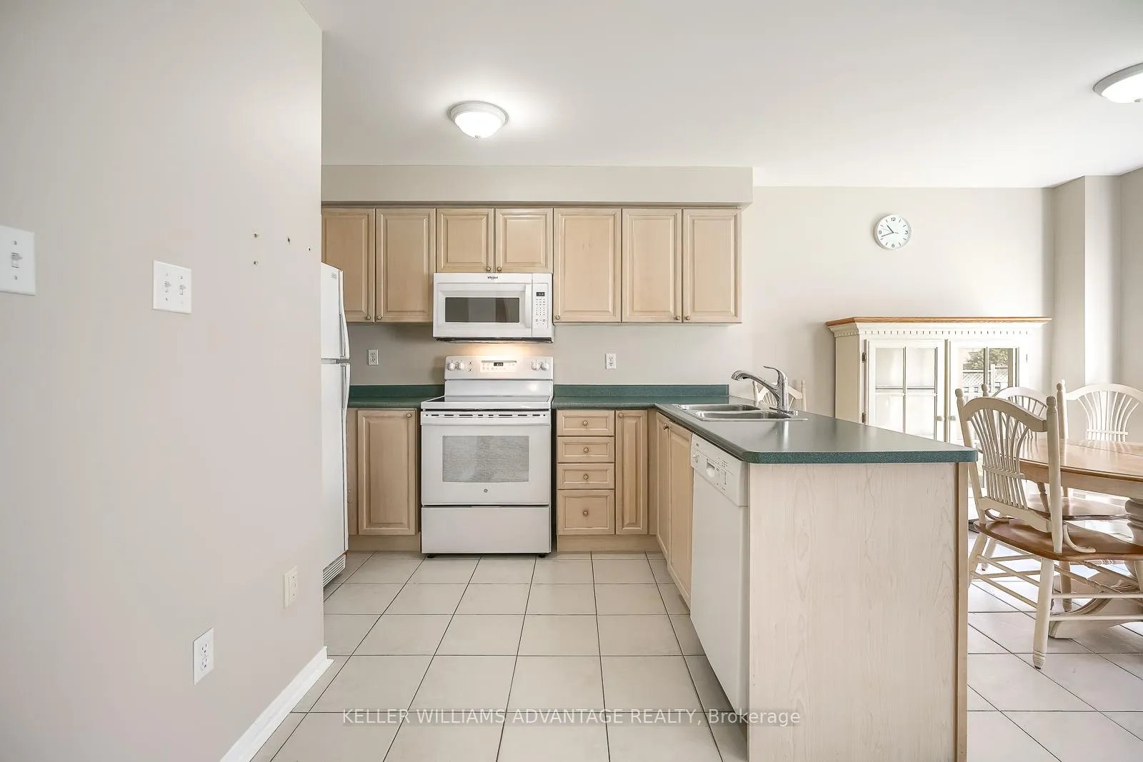 Photo 15 of 312 Castlemore Avenue, Markham, Berczy — HOMEH