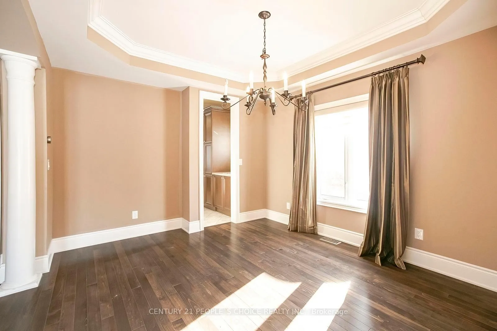 Photo 11 of 35 Morland Crescent, Aurora, Bayview Northeast — HOMEH