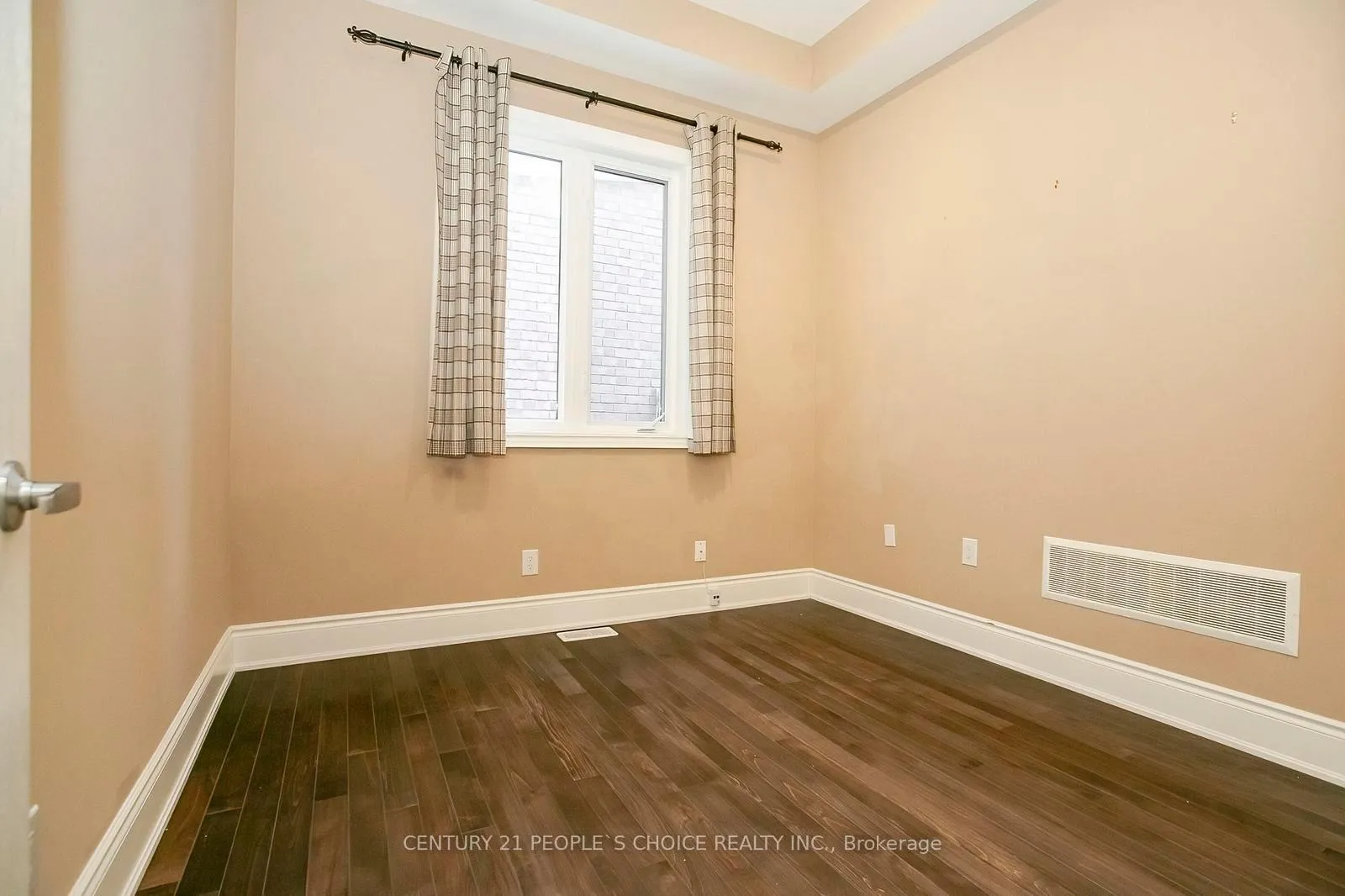 Photo 19 of 35 Morland Crescent, Aurora, Bayview Northeast — HOMEH