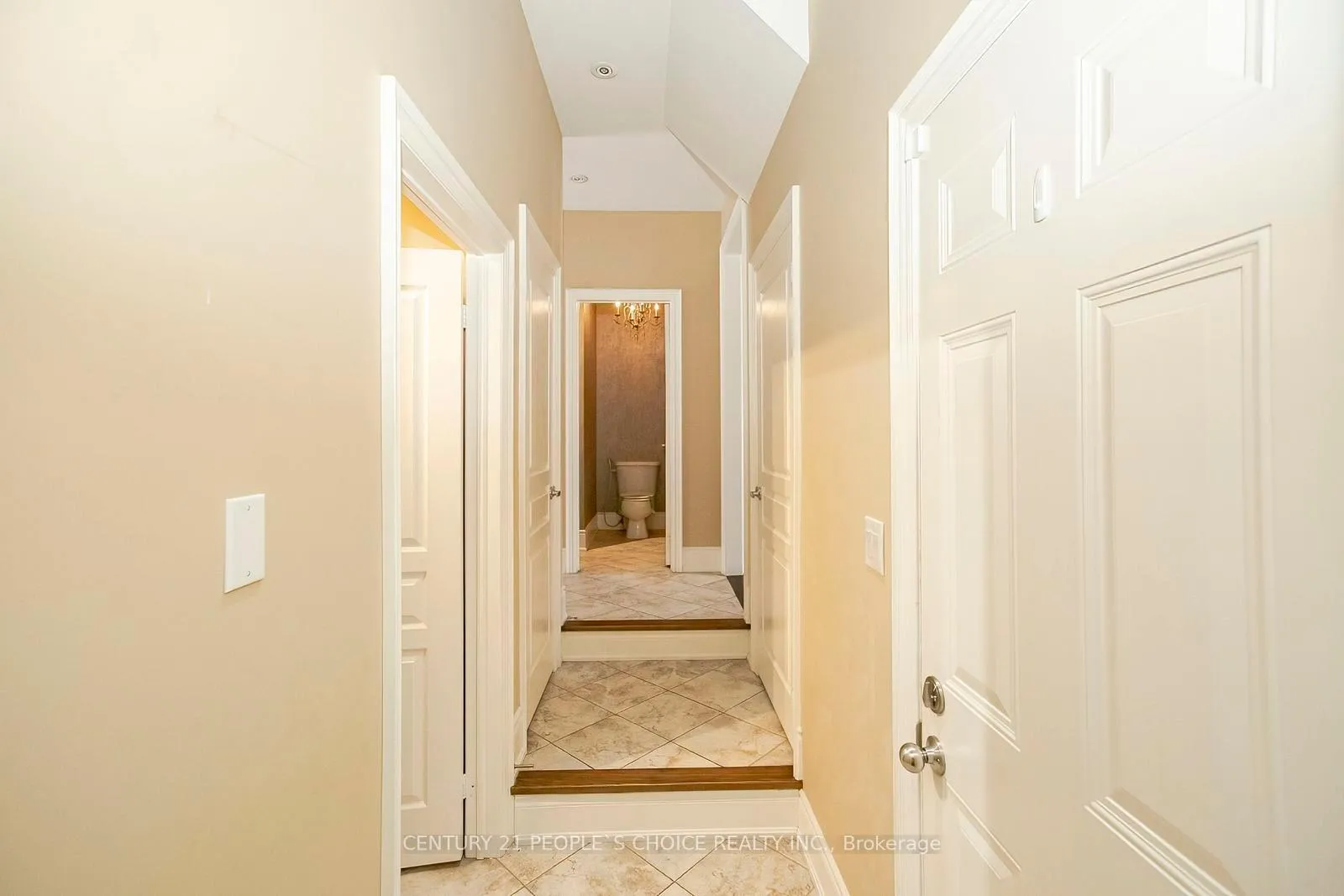 Photo 20 of 35 Morland Crescent, Aurora, Bayview Northeast — HOMEH
