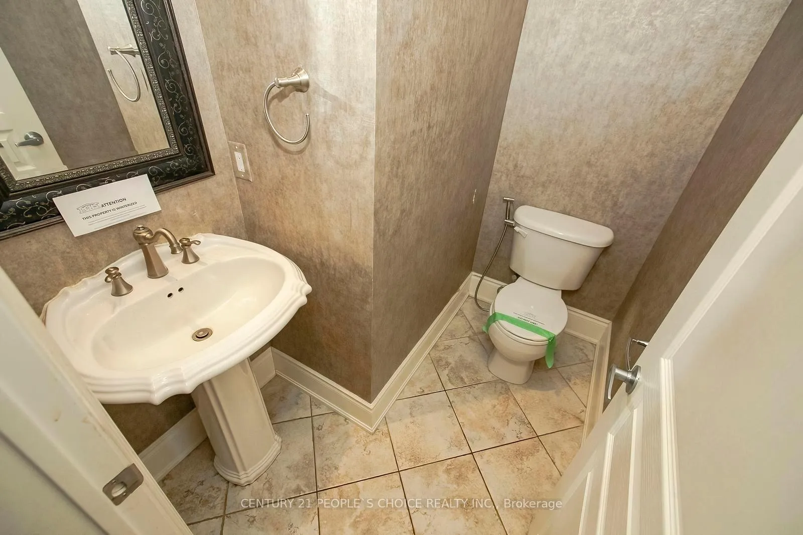 Photo 22 of 35 Morland Crescent, Aurora, Bayview Northeast — HOMEH