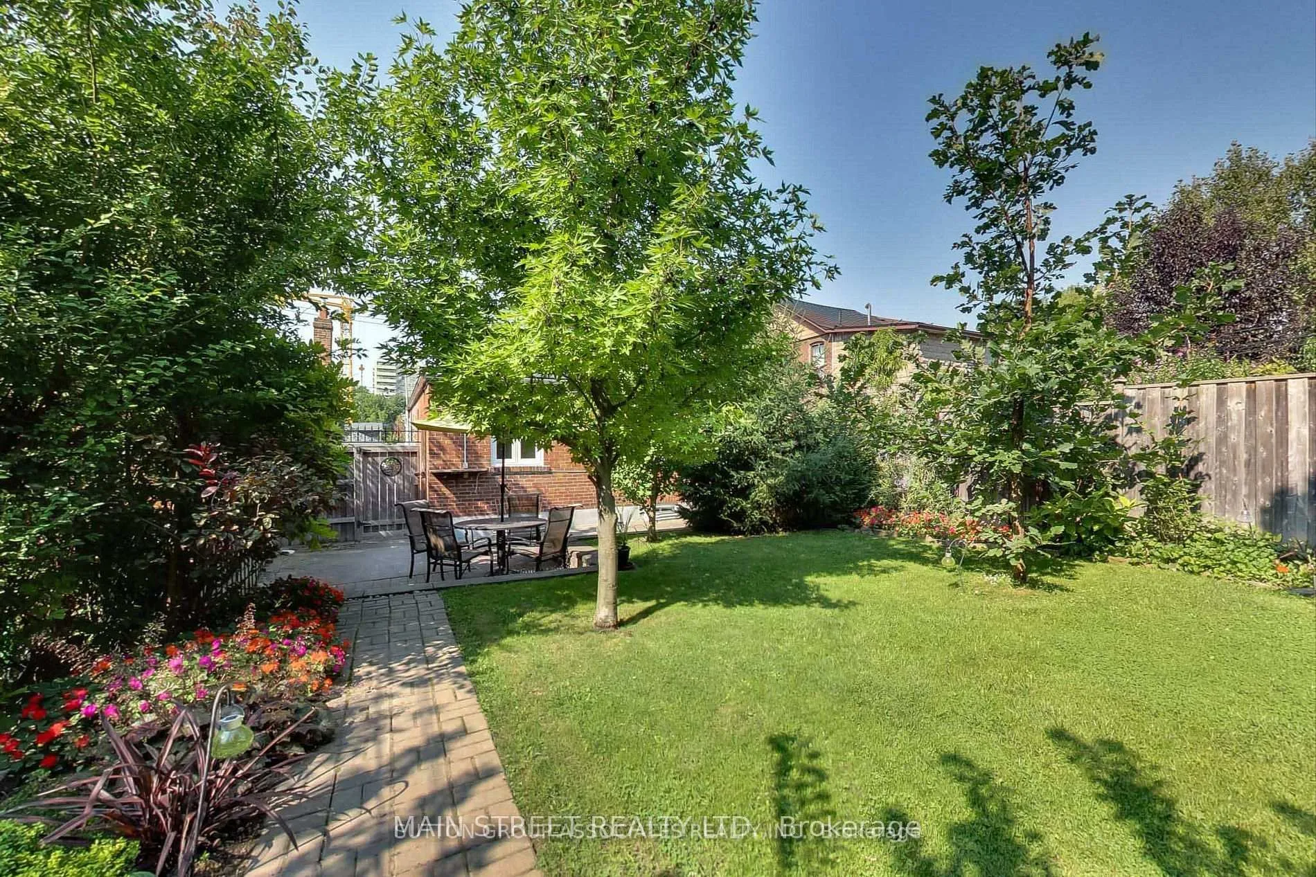 Photo 1 of 595 Northcliffe Boulevard, Toronto, Oakwood Village — HOMEH