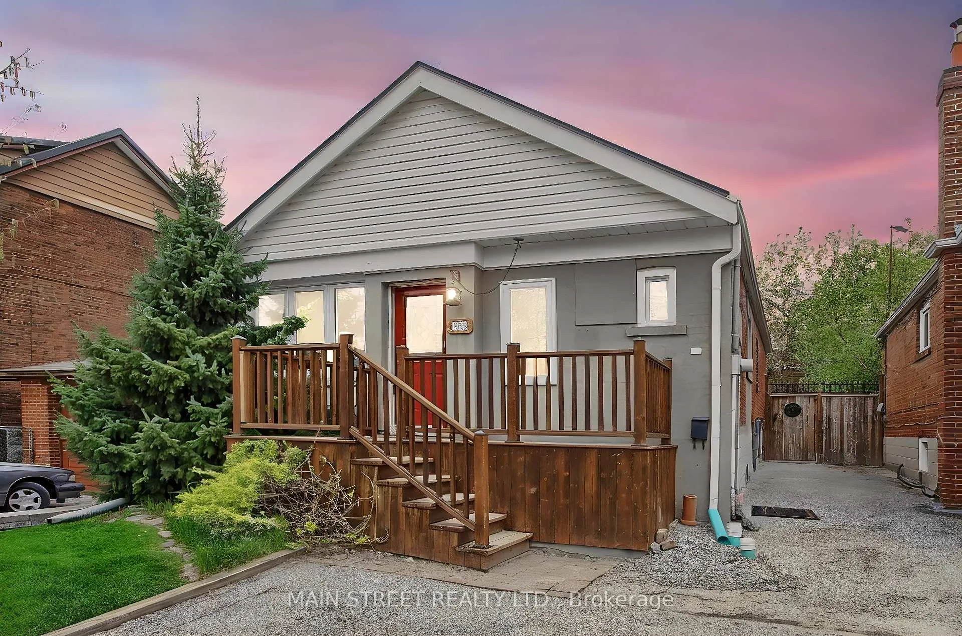 Photo 5 of 595 Northcliffe Boulevard, Toronto, Oakwood Village — HOMEH