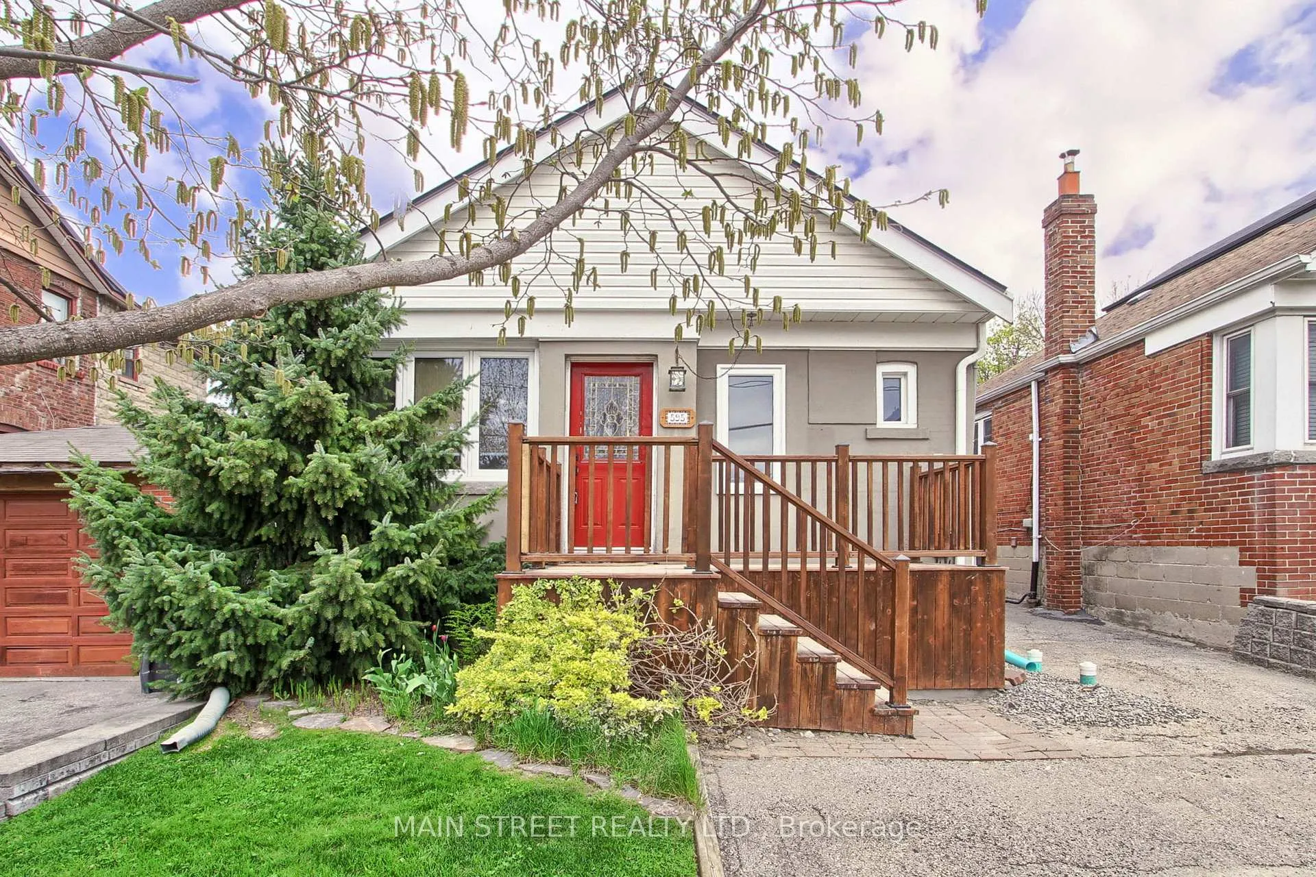 Photo 6 of 595 Northcliffe Boulevard, Toronto, Oakwood Village — HOMEH