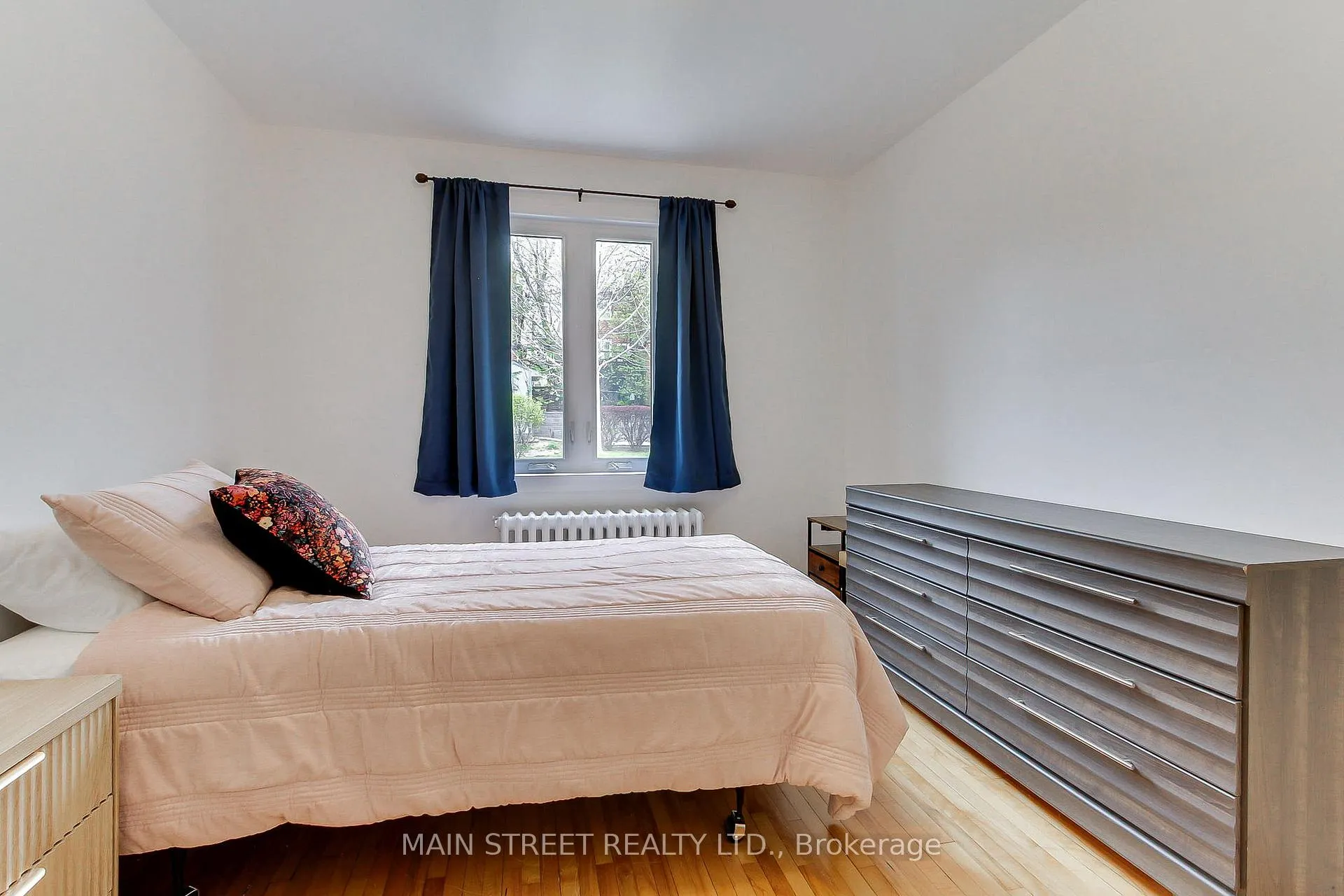 Photo 18 of 595 Northcliffe Boulevard, Toronto, Oakwood Village — HOMEH
