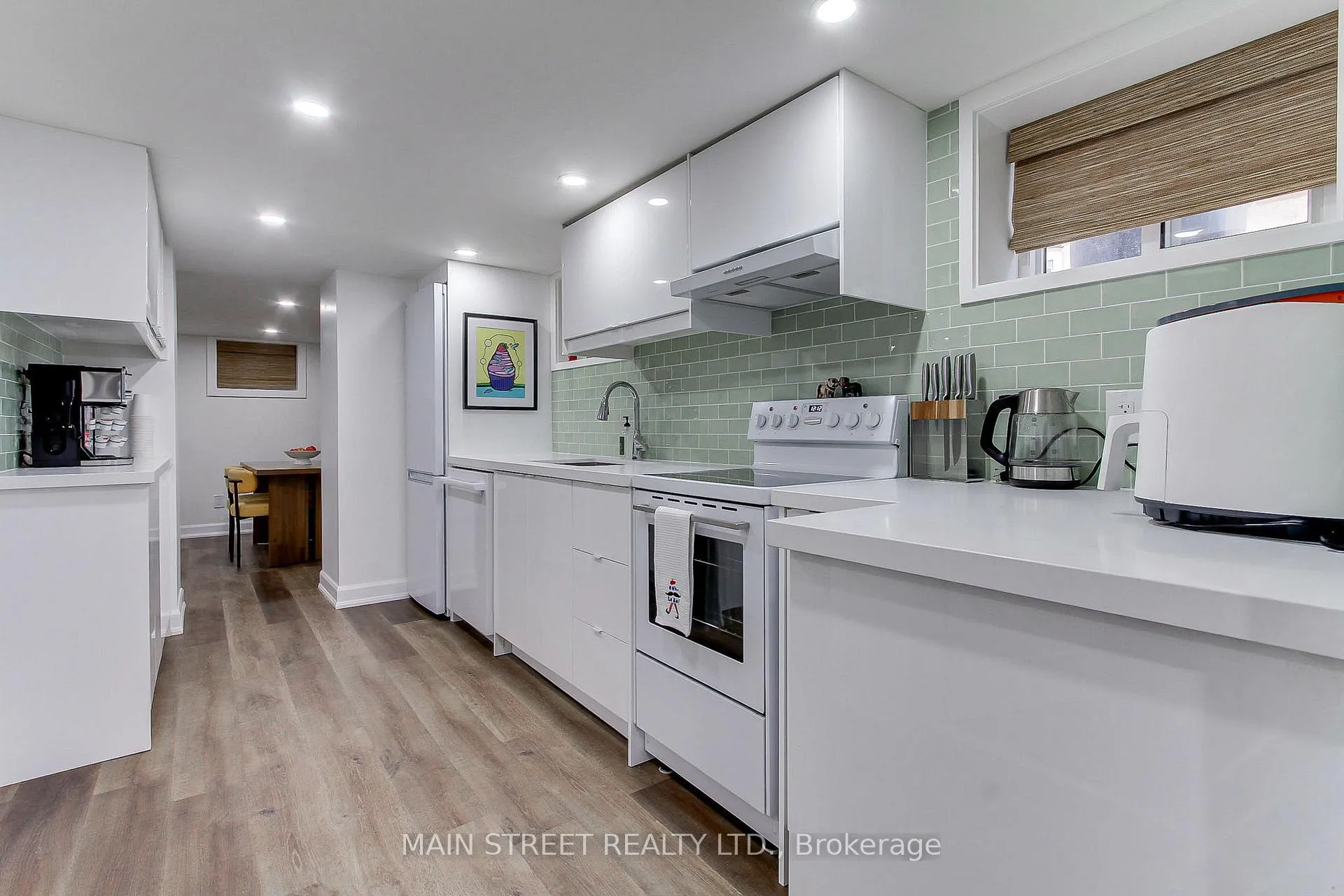 Photo 23 of 595 Northcliffe Boulevard, Toronto, Oakwood Village — HOMEH