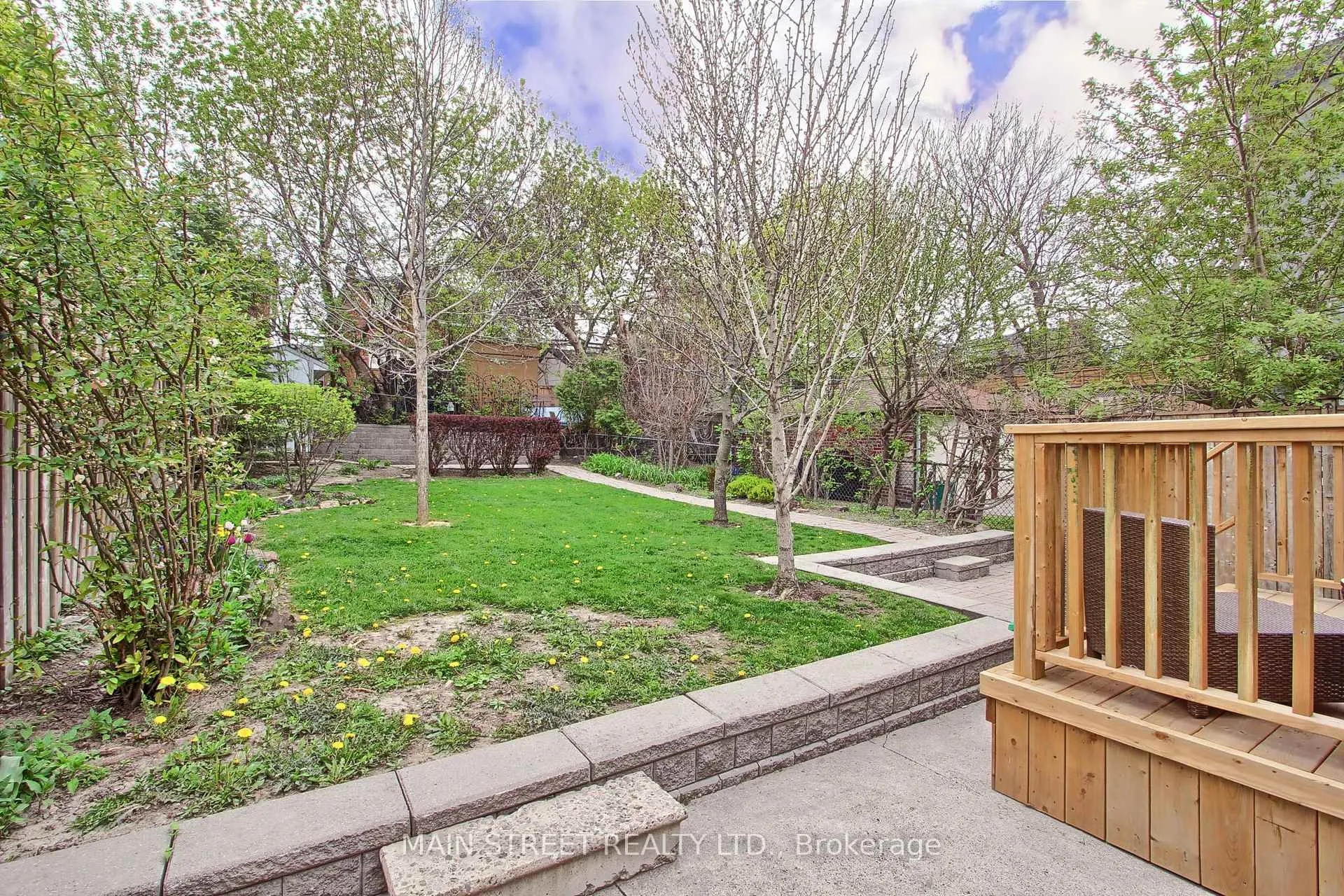 Photo 40 of 595 Northcliffe Boulevard, Toronto, Oakwood Village — HOMEH