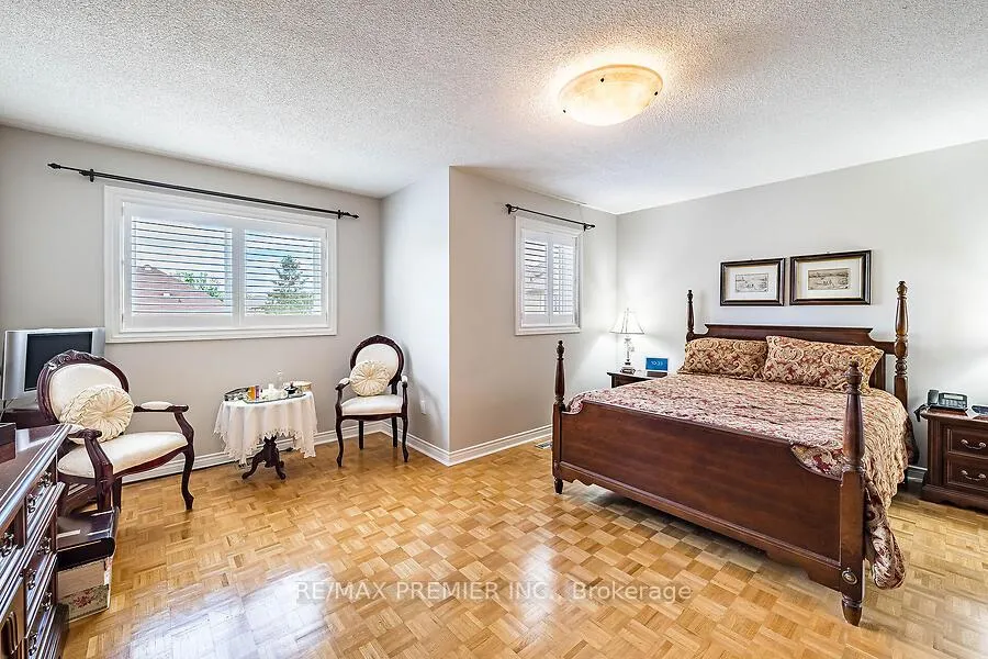 Photo 20 of 228 Veneto Drive, Vaughan, Vaughan Grove — HOMEH