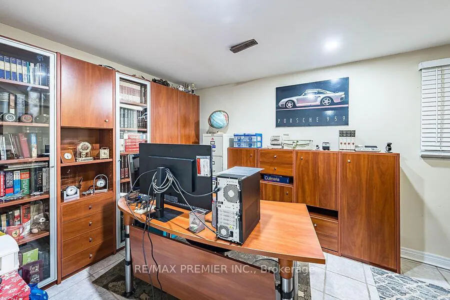 Photo 30 of 228 Veneto Drive, Vaughan, Vaughan Grove — HOMEH