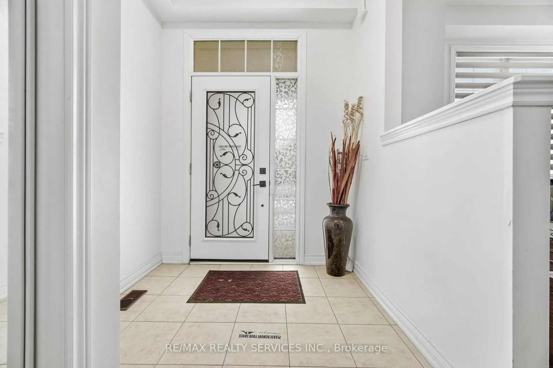 Photo 3 of 264 Inspire Boulevard, Brampton, Sandringham-Wellington North — HOMEH