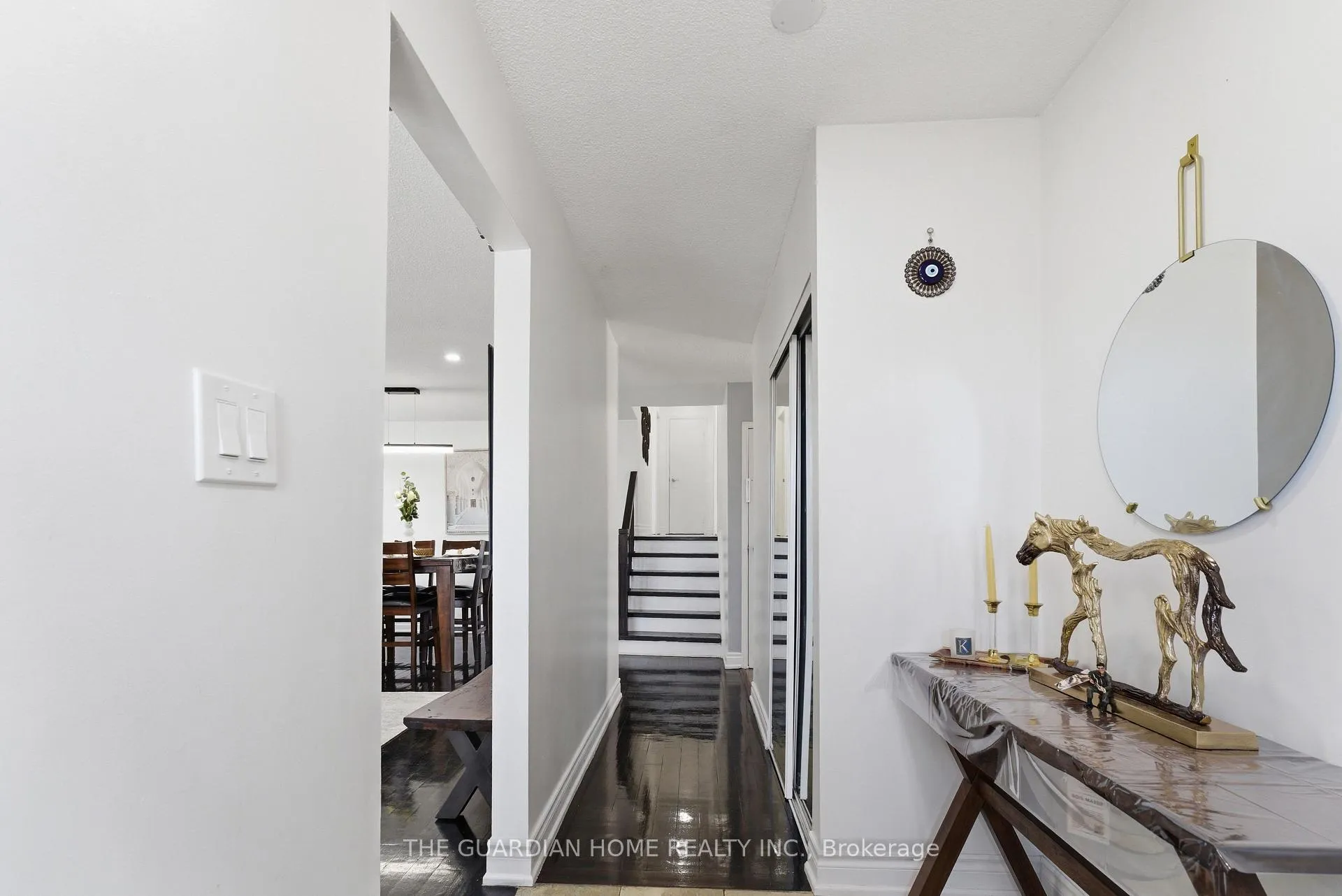 Photo 3 of 174 Harmony Road S, Oshawa, Donevan — HOMEH