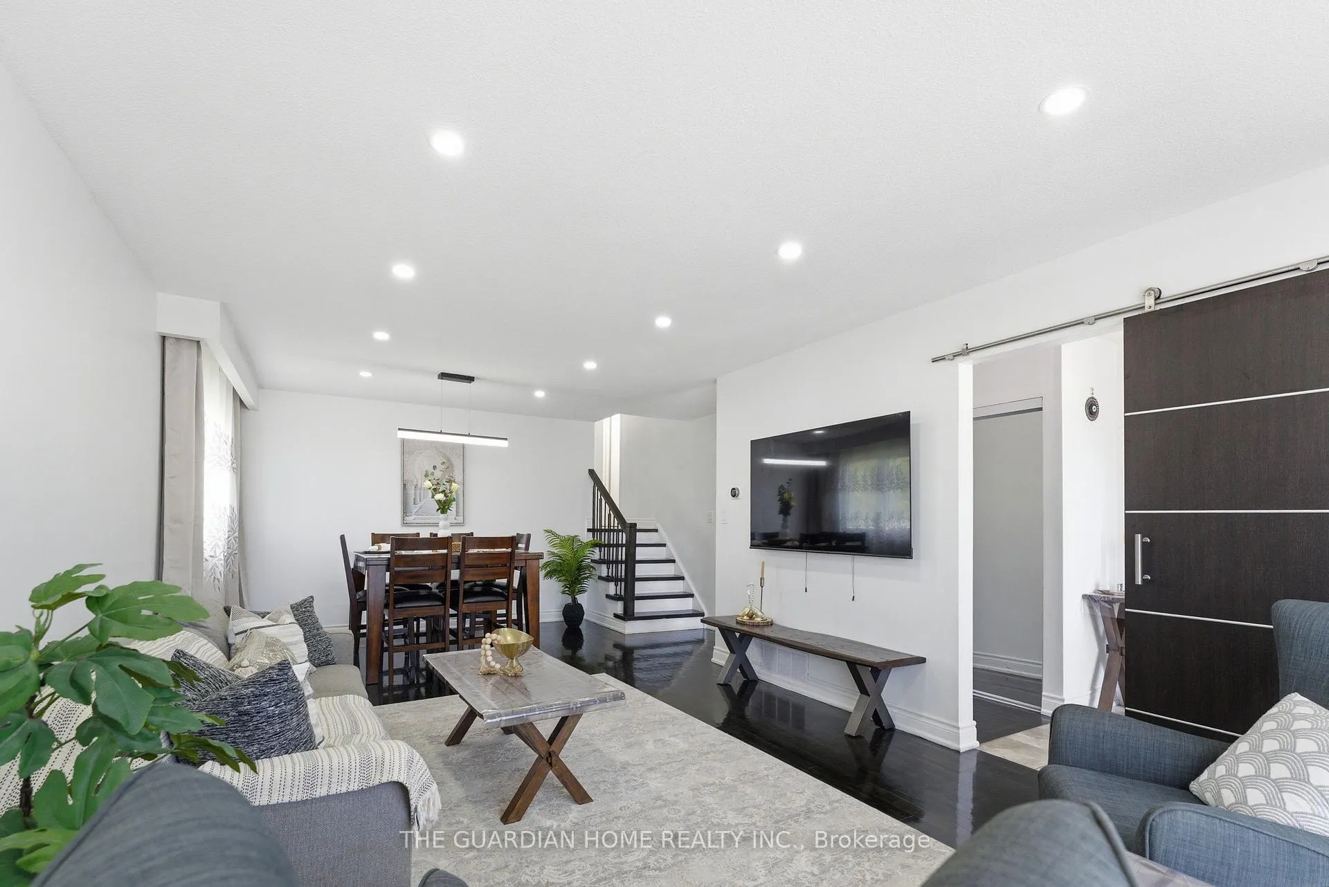 Photo 7 of 174 Harmony Road S, Oshawa, Donevan — HOMEH