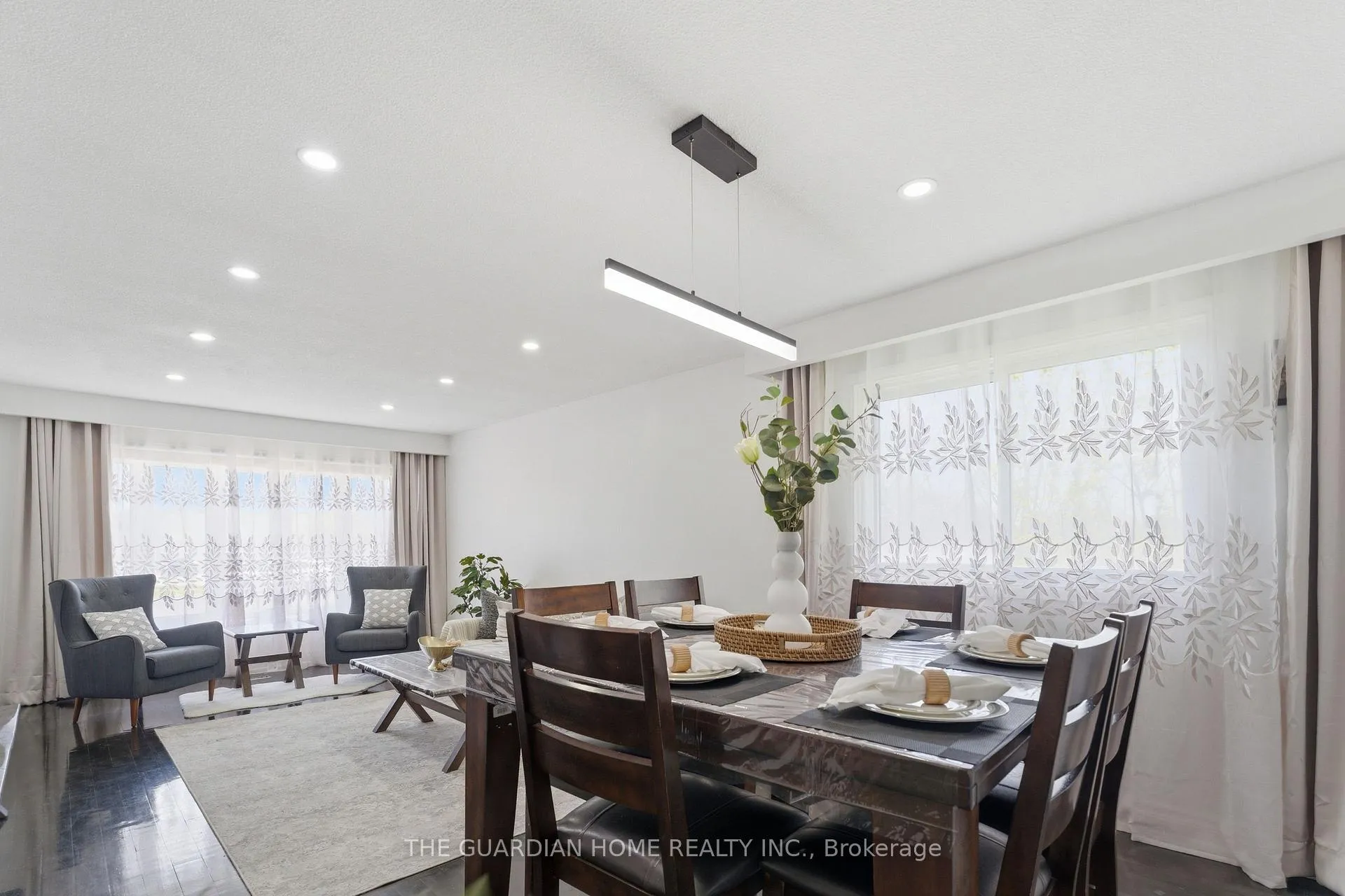 Photo 11 of 174 Harmony Road S, Oshawa, Donevan — HOMEH