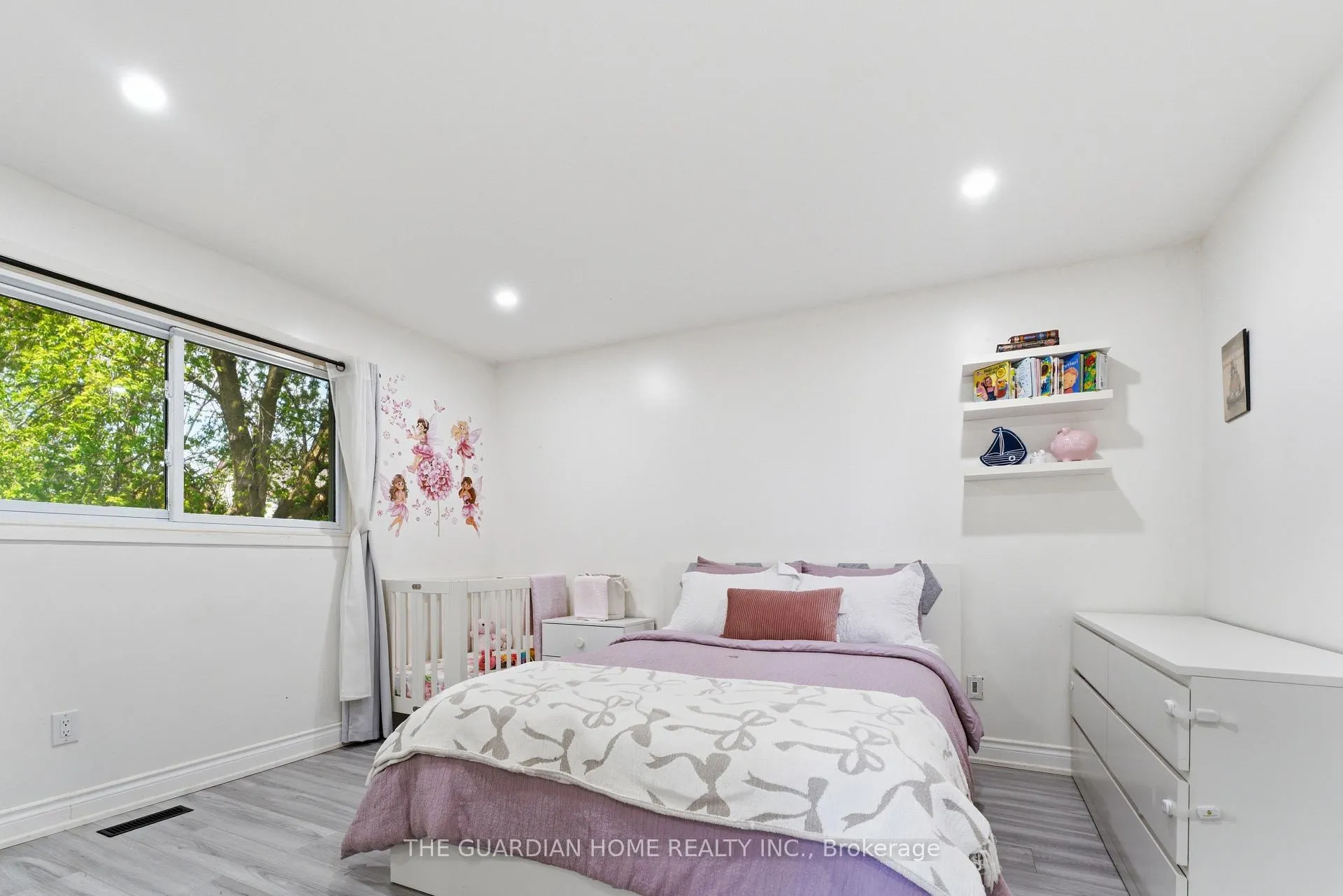 Photo 26 of 174 Harmony Road S, Oshawa, Donevan — HOMEH