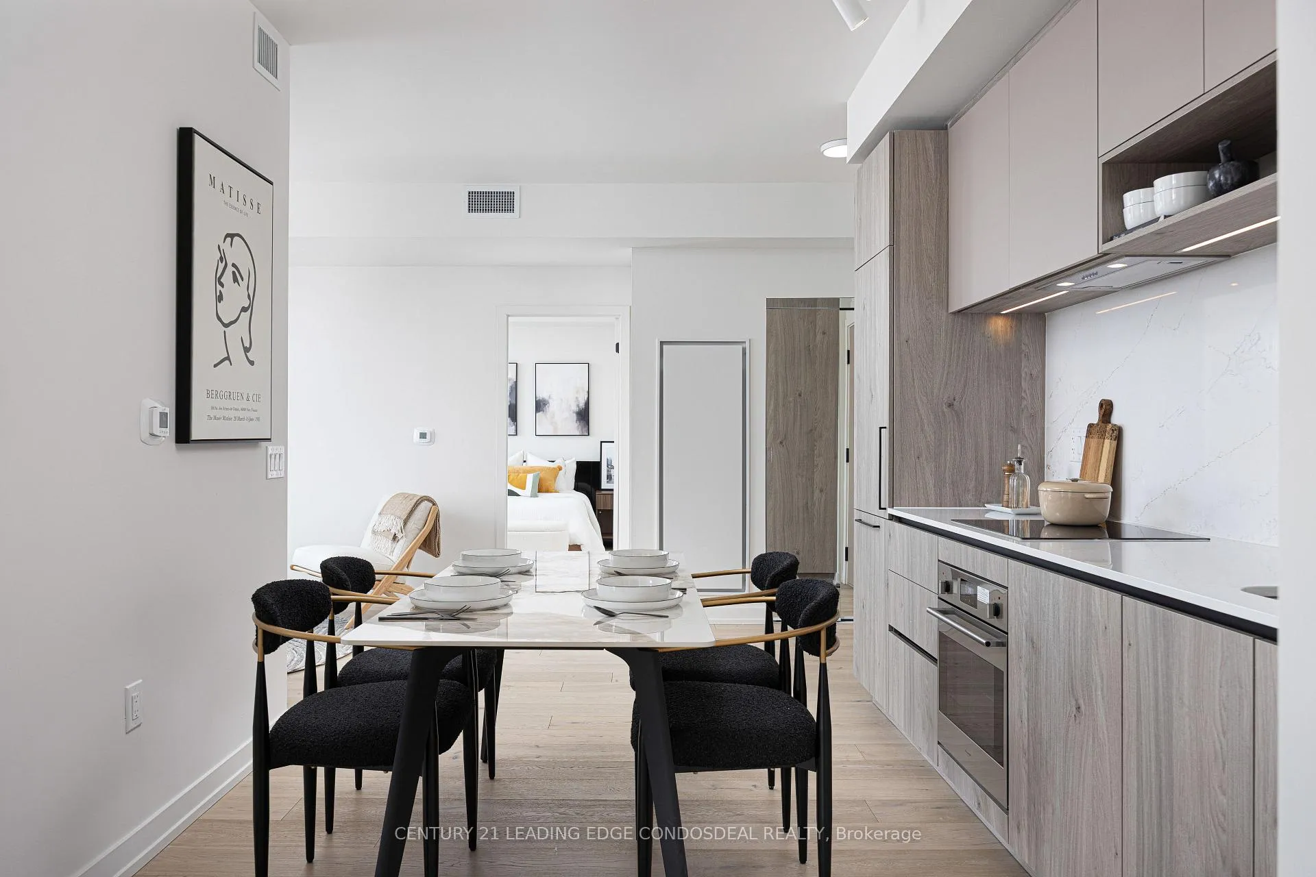 Photo 6 of Unit 1402, 181 Sterling Road, Toronto, Dufferin Grove — HOMEH