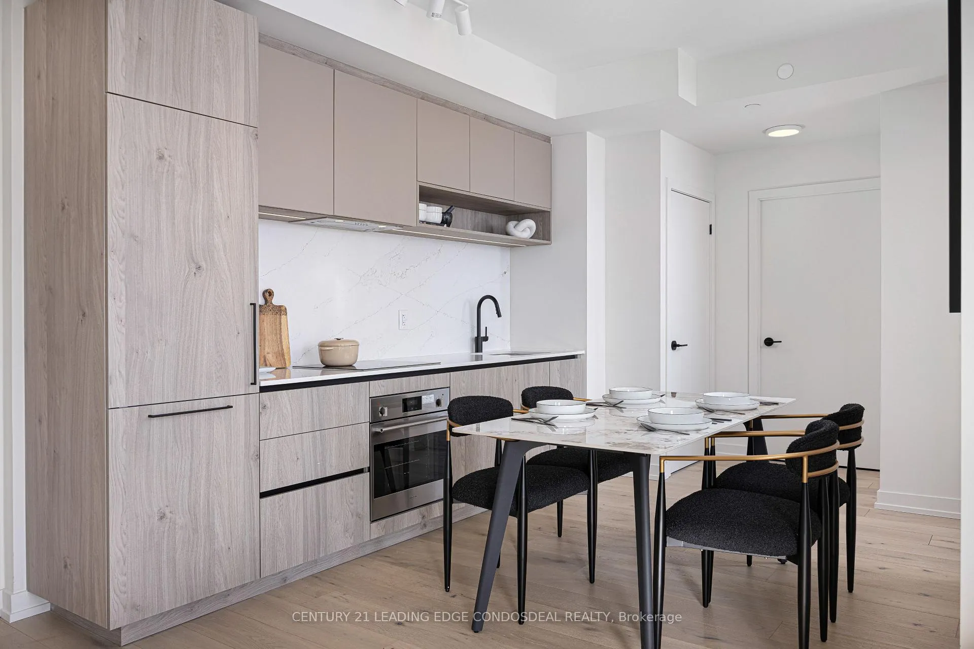 Photo 10 of Unit 1402, 181 Sterling Road, Toronto, Dufferin Grove — HOMEH