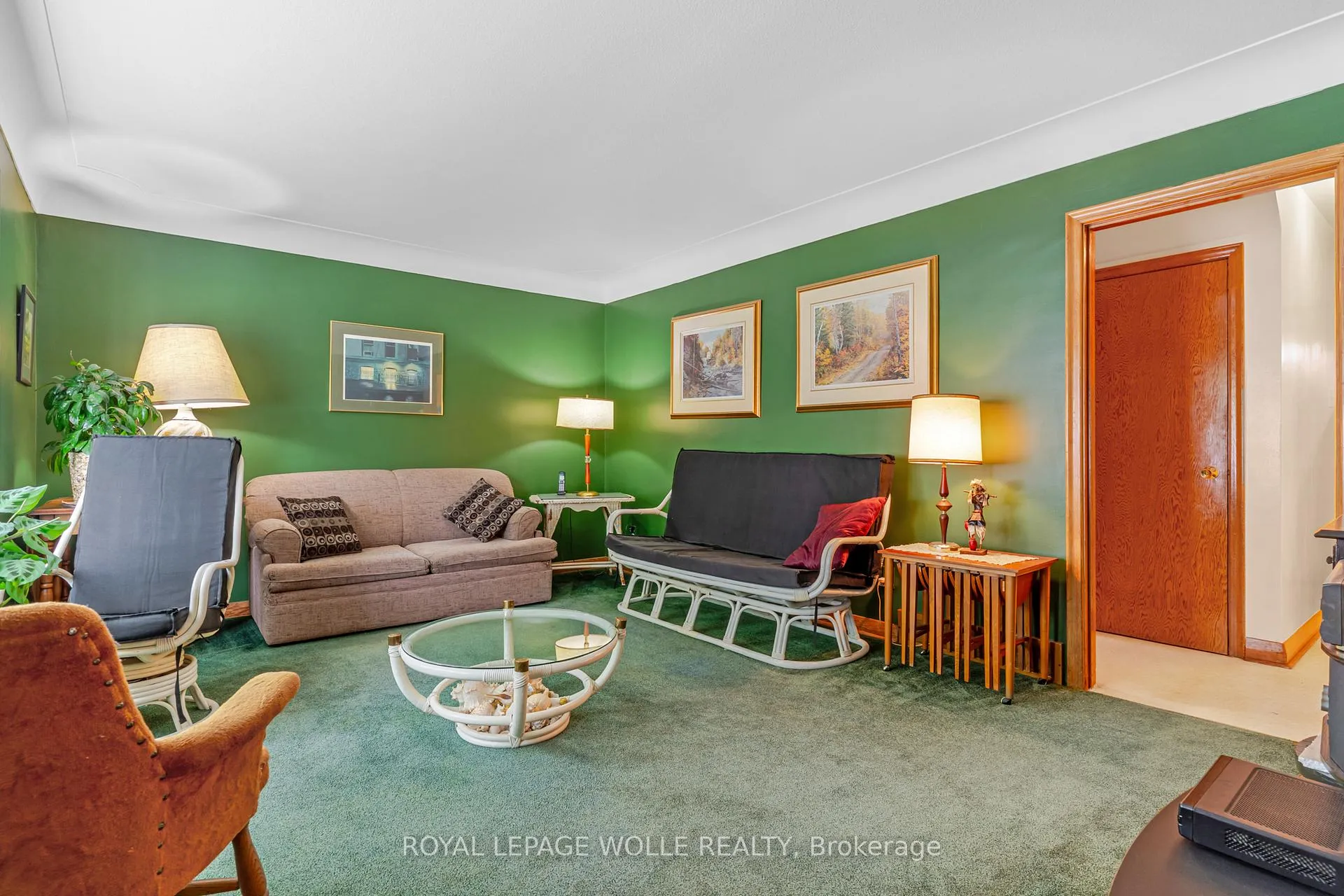 Photo 6 of 34 6 Avenue, Kitchener — HOMEH