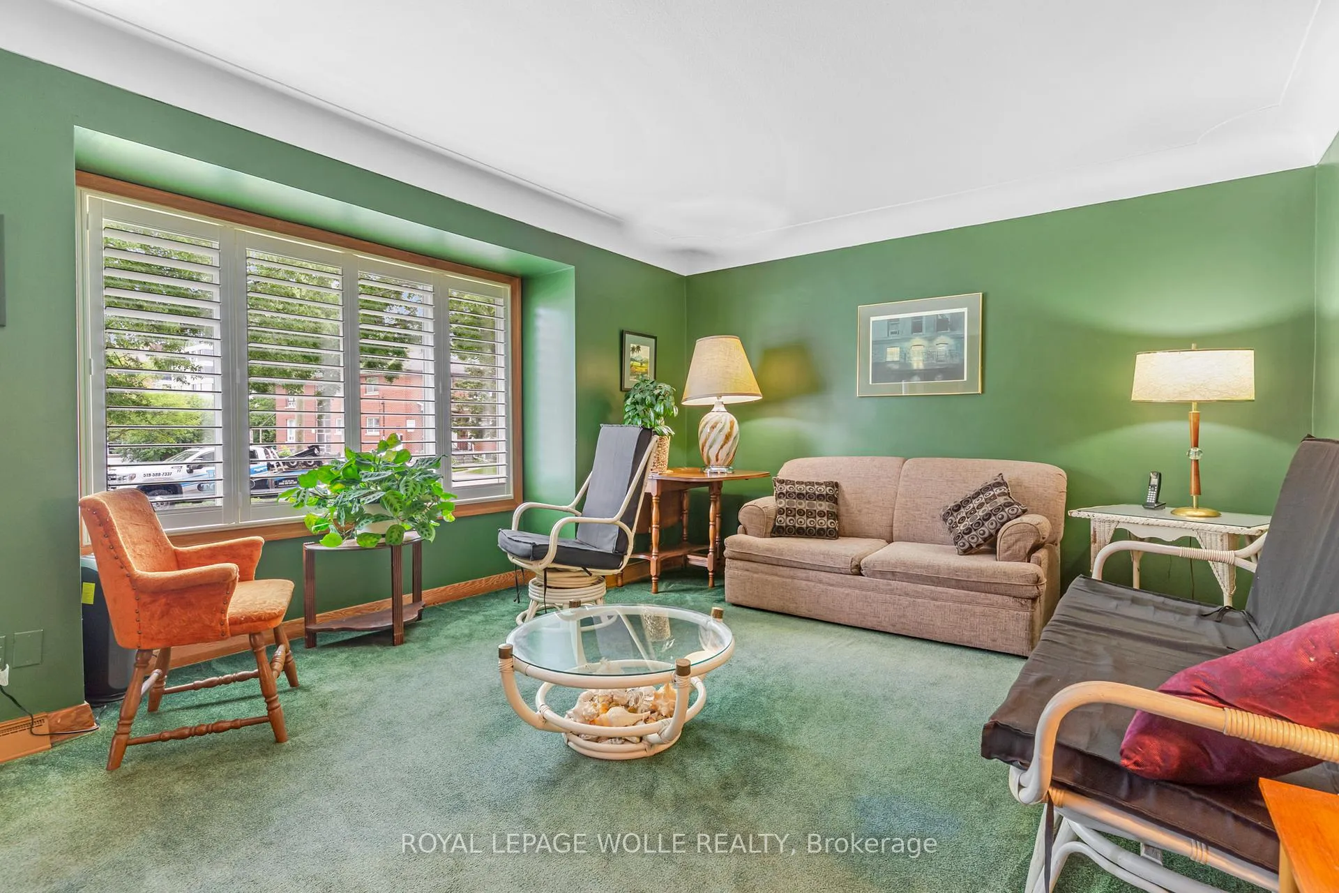 Photo 8 of 34 6 Avenue, Kitchener — HOMEH