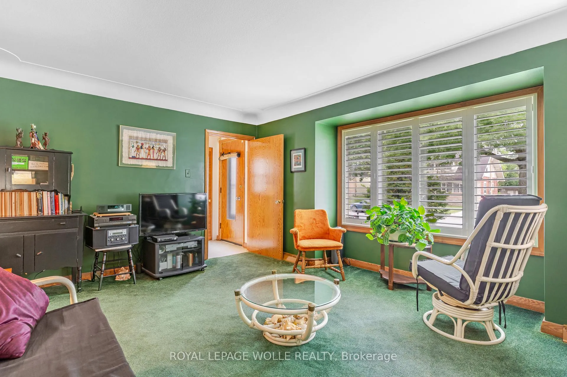 Photo 9 of 34 6 Avenue, Kitchener — HOMEH