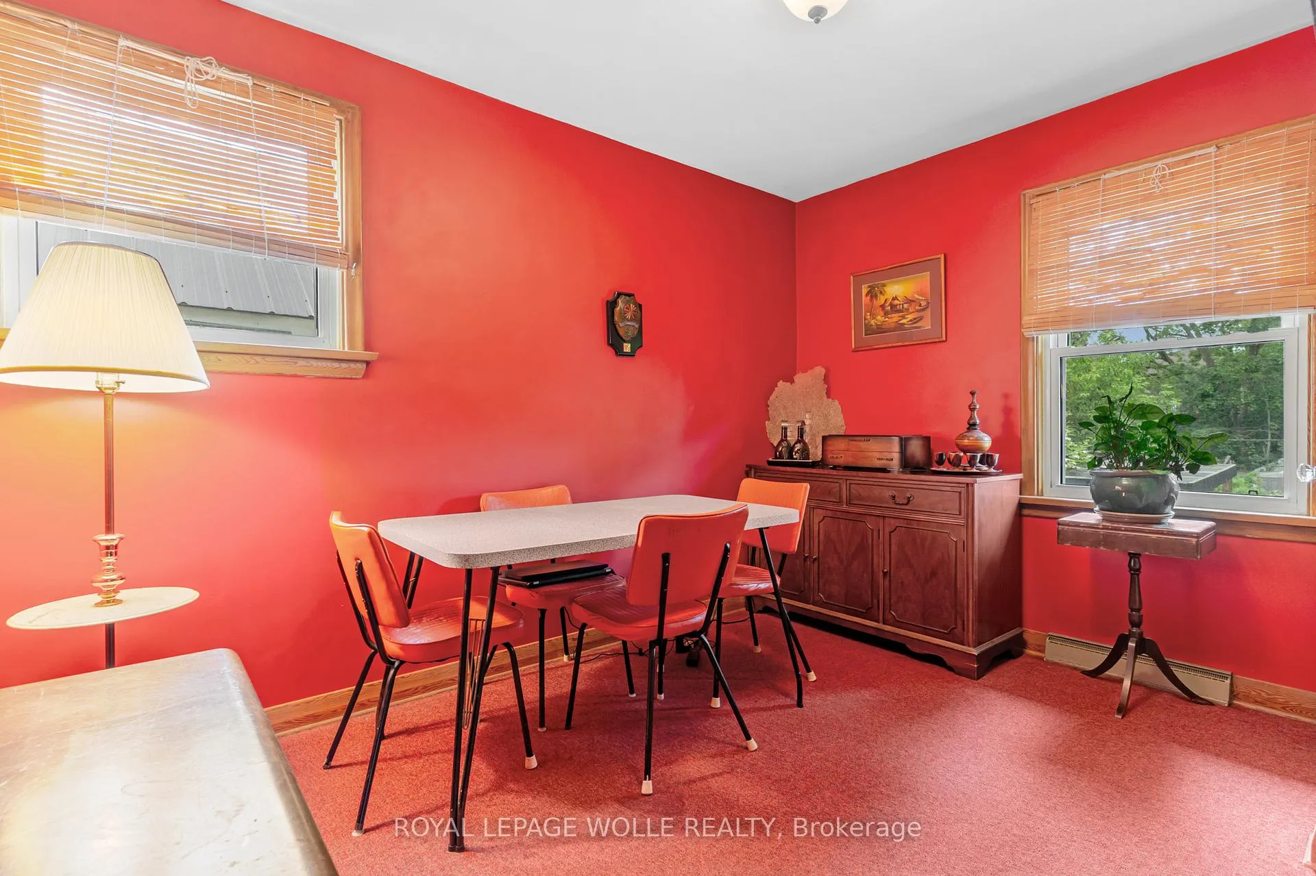 Photo 15 of 34 6 Avenue, Kitchener — HOMEH
