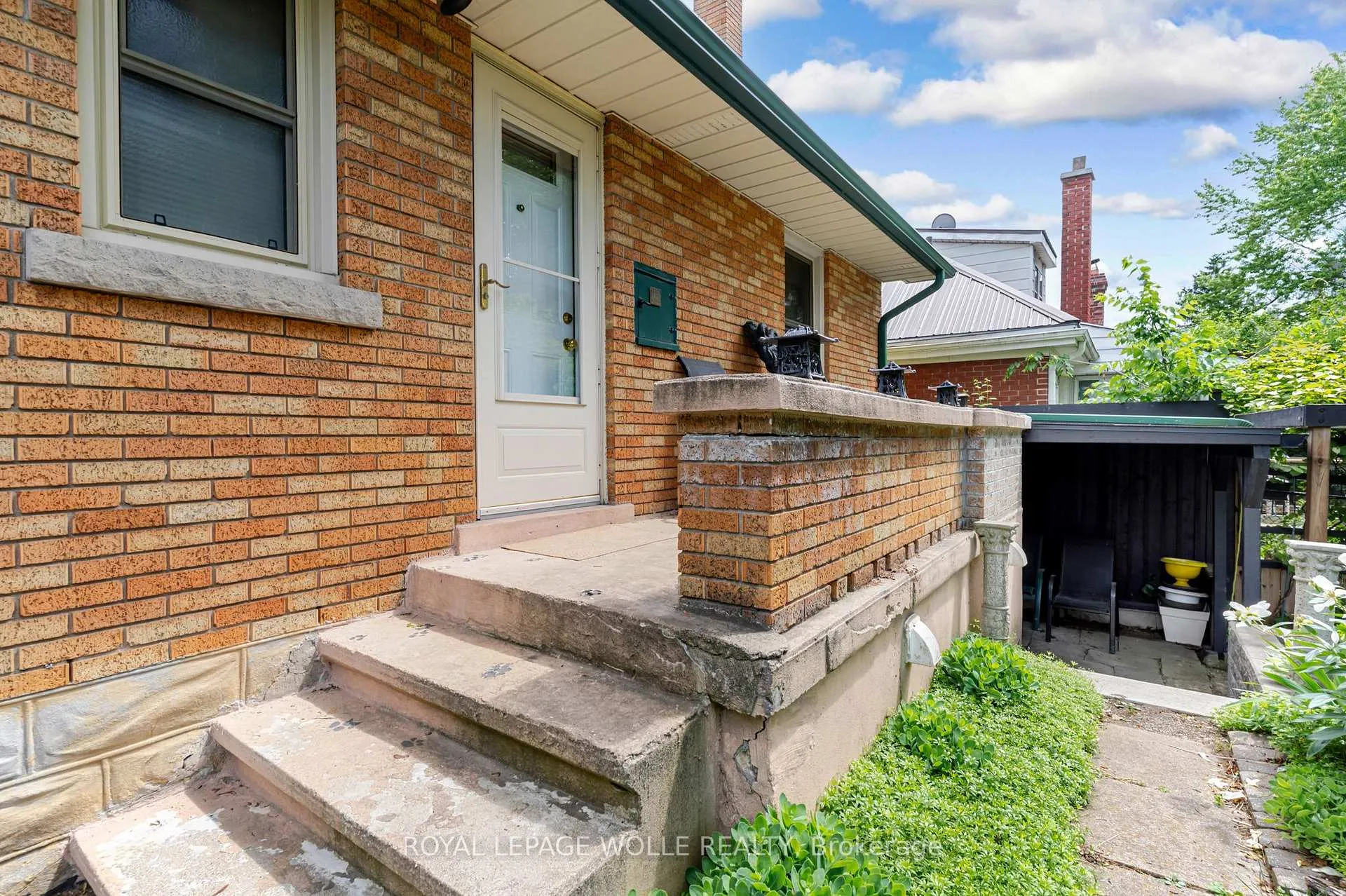 Photo 30 of 34 6 Avenue, Kitchener — HOMEH