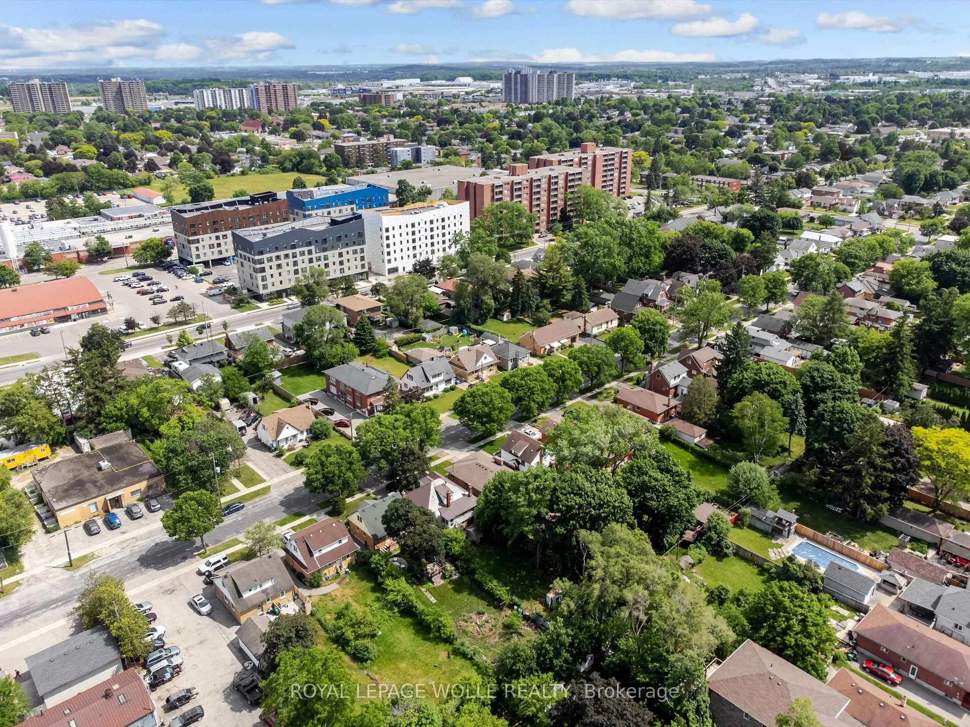 Photo 48 of 34 6 Avenue, Kitchener — HOMEH