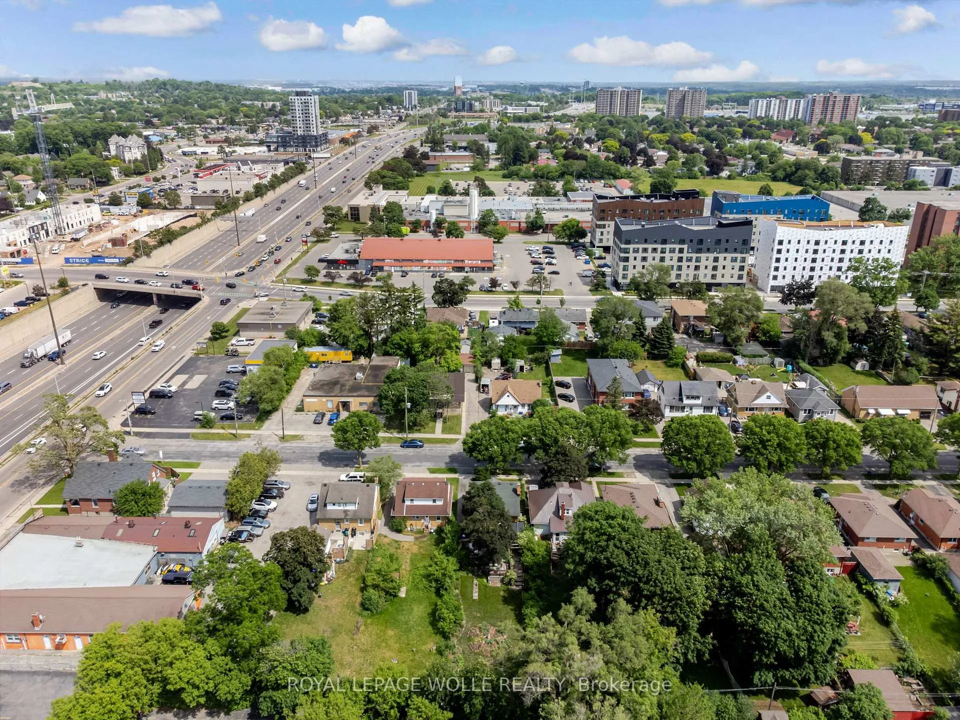 Photo 50 of 34 6 Avenue, Kitchener — HOMEH