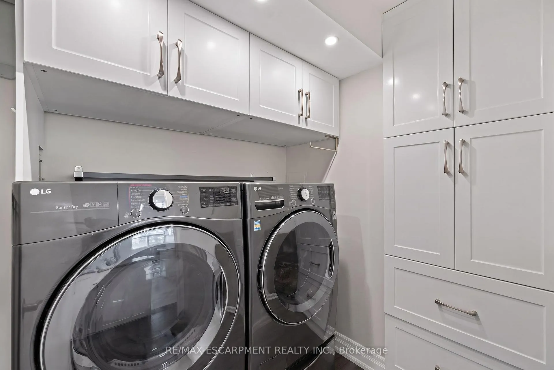 Photo 13 of Unit 414, 700 Dynes Road, Burlington, Roseland — HOMEH