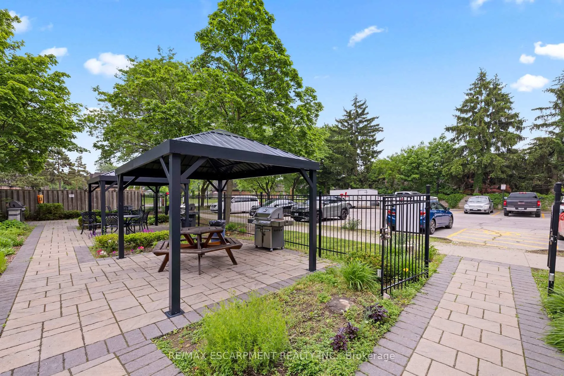 Photo 30 of Unit 414, 700 Dynes Road, Burlington, Roseland — HOMEH
