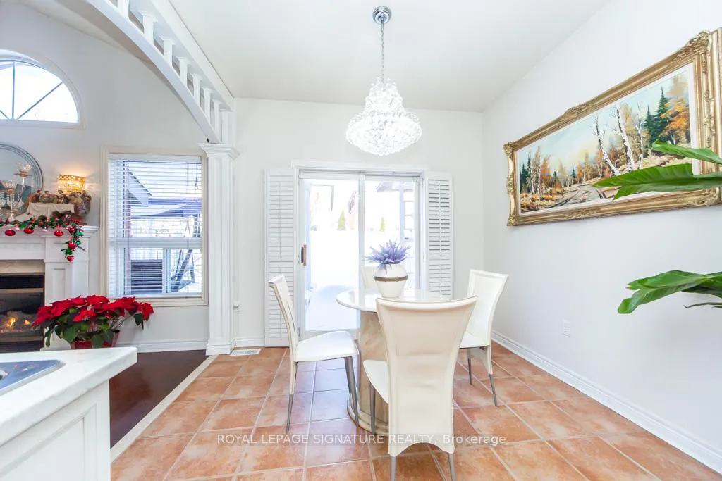 Photo 19 of 40 Tuscana Boulevard, Vaughan, Patterson — HOMEH