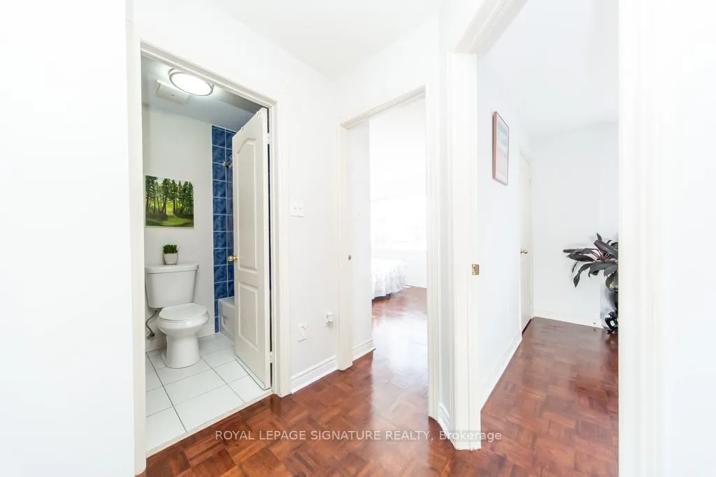 Photo 22 of 40 Tuscana Boulevard, Vaughan, Patterson — HOMEH
