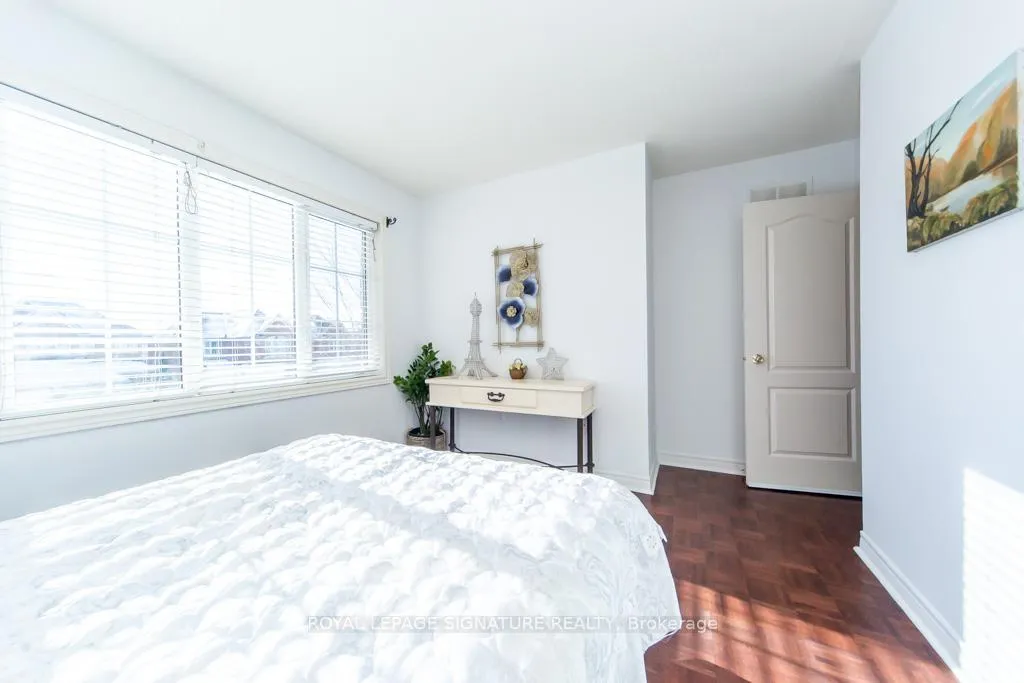 Photo 29 of 40 Tuscana Boulevard, Vaughan, Patterson — HOMEH