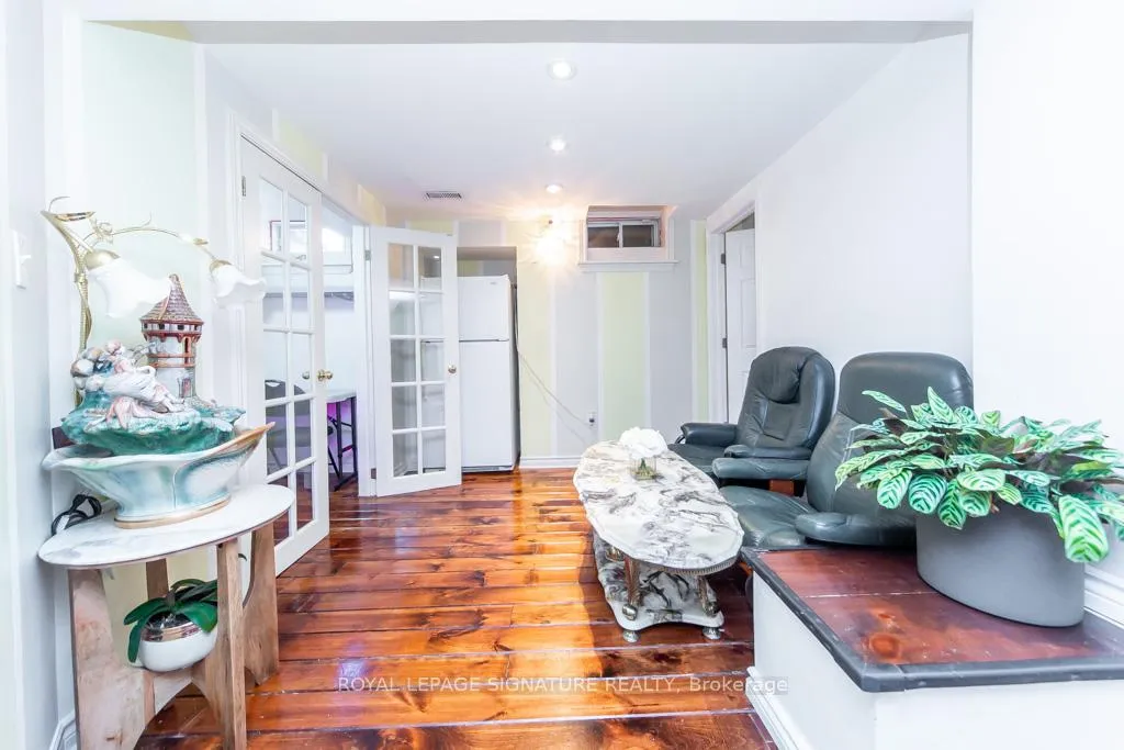 Photo 37 of 40 Tuscana Boulevard, Vaughan, Patterson — HOMEH