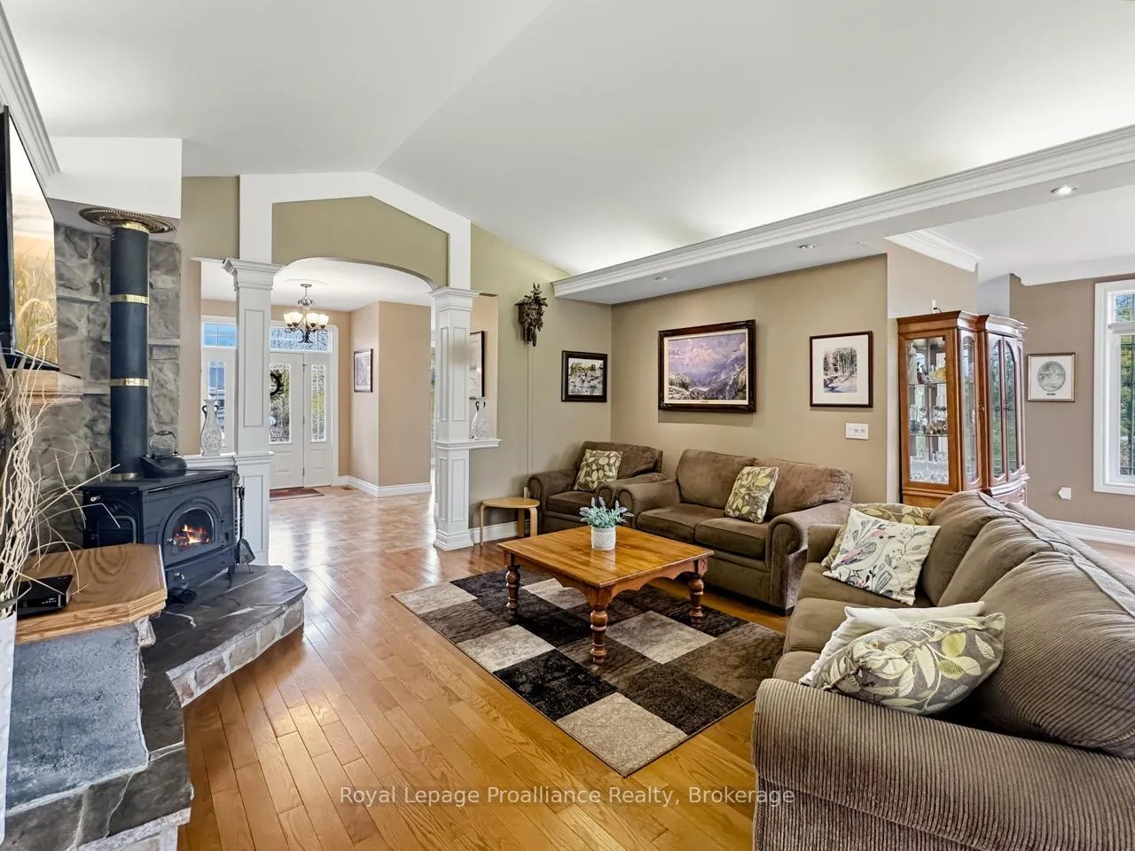 Photo 16 of 1049 County Road 23, Prince Edward County, Ameliasburg Ward — HOMEH