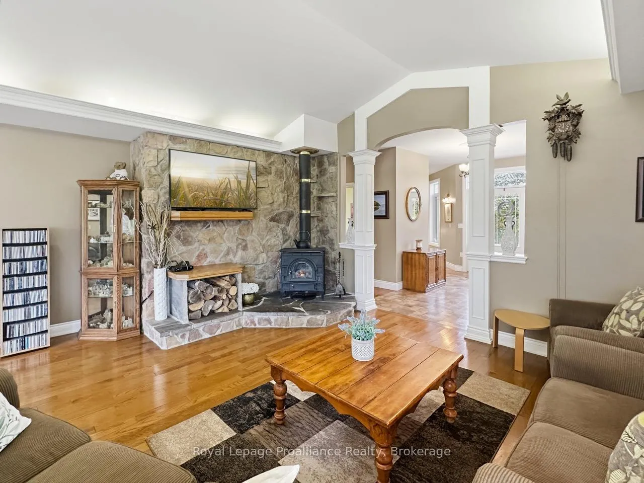 Photo 17 of 1049 County Road 23, Prince Edward County, Ameliasburg Ward — HOMEH