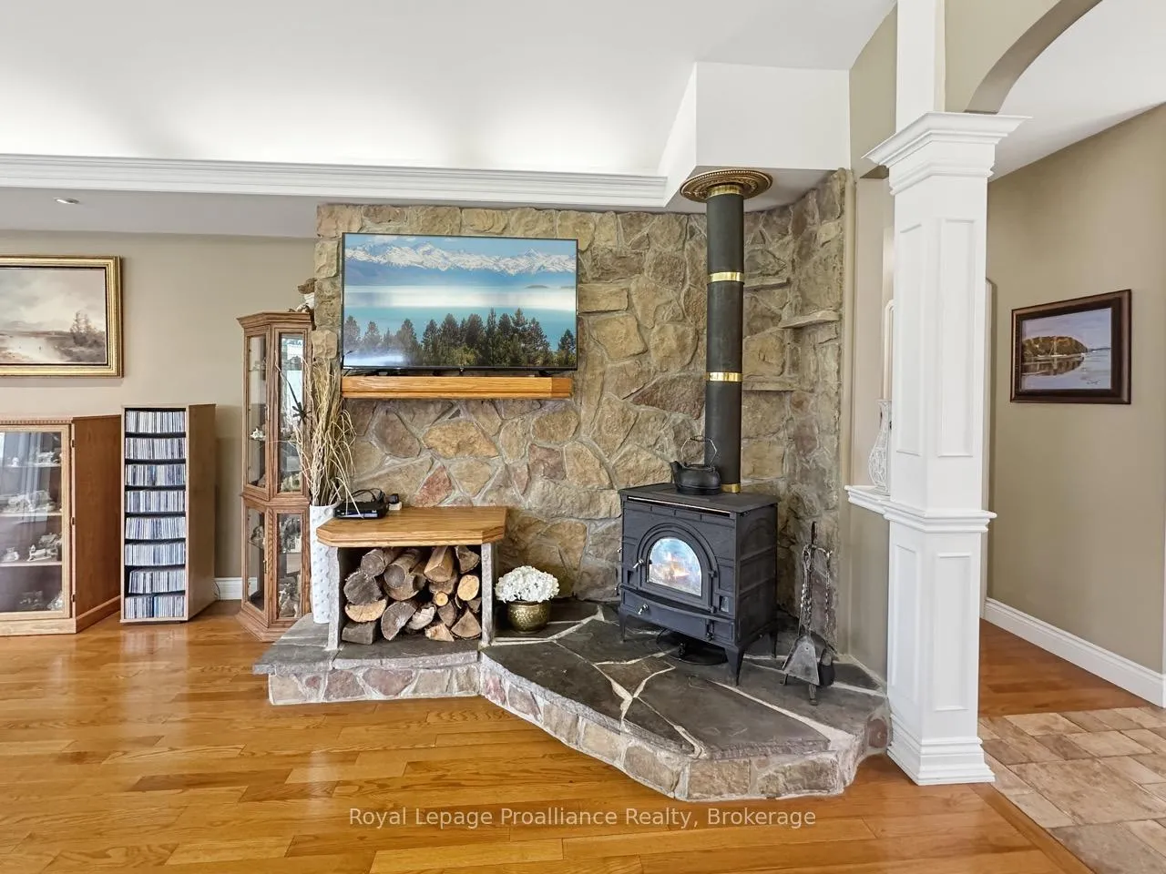 Photo 18 of 1049 County Road 23, Prince Edward County, Ameliasburg Ward — HOMEH