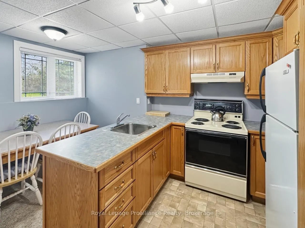 Photo 38 of 1049 County Road 23, Prince Edward County, Ameliasburg Ward — HOMEH