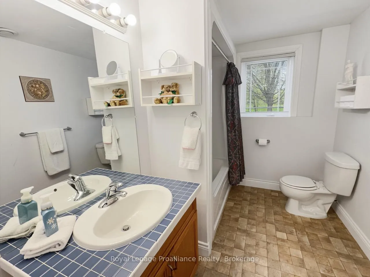 Photo 40 of 1049 County Road 23, Prince Edward County, Ameliasburg Ward — HOMEH