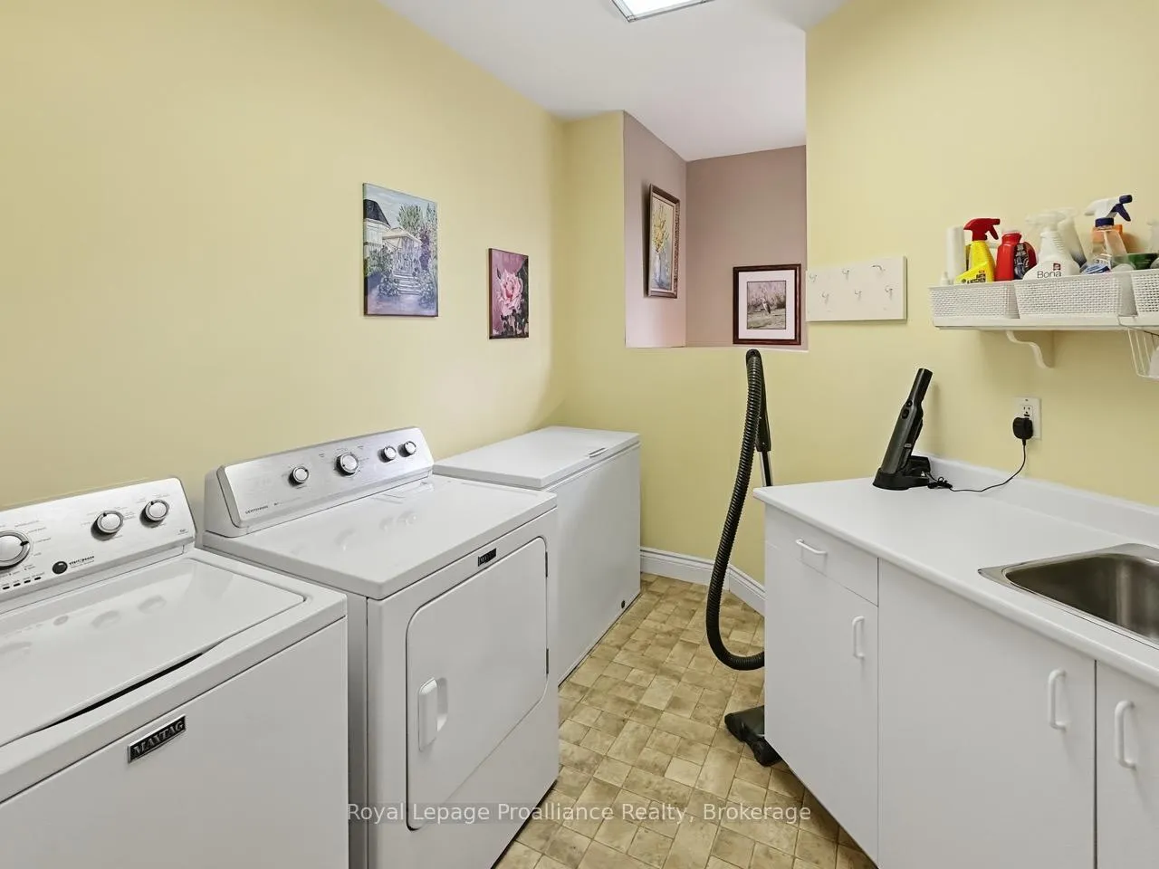 Photo 41 of 1049 County Road 23, Prince Edward County, Ameliasburg Ward — HOMEH