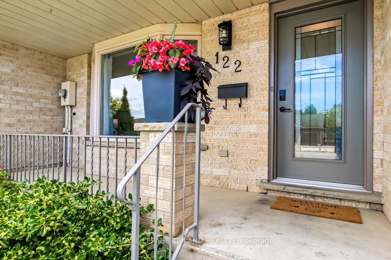 Photo 4 of 122 Manor Road, St. Thomas — HOMEH