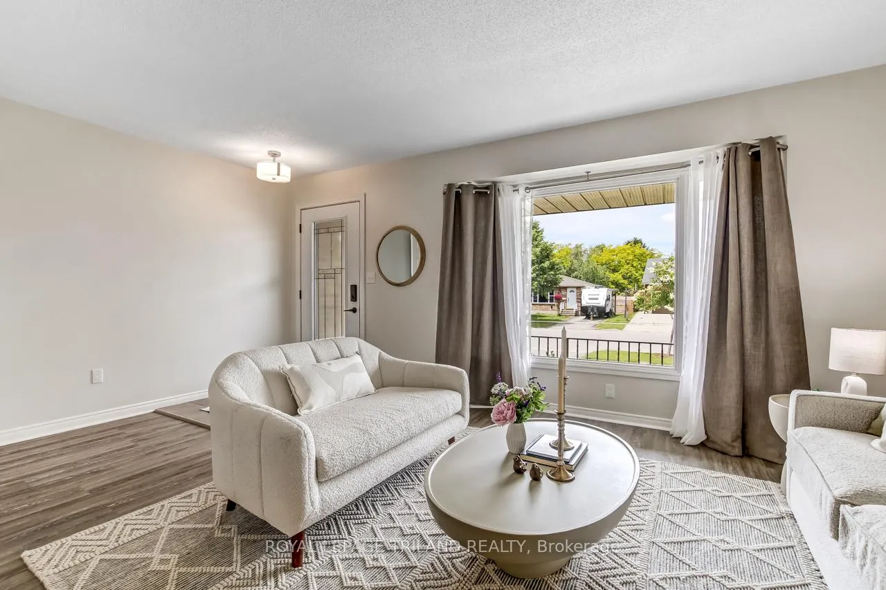 Photo 8 of 122 Manor Road, St. Thomas — HOMEH