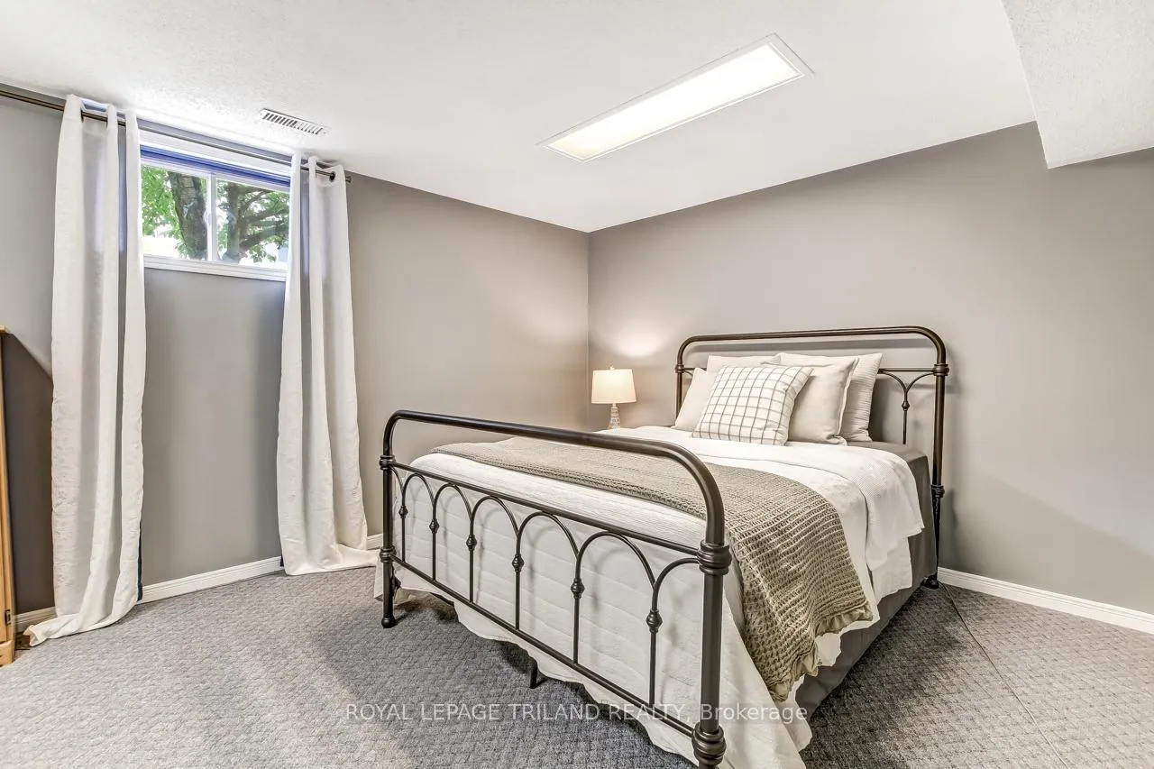Photo 24 of 122 Manor Road, St. Thomas — HOMEH