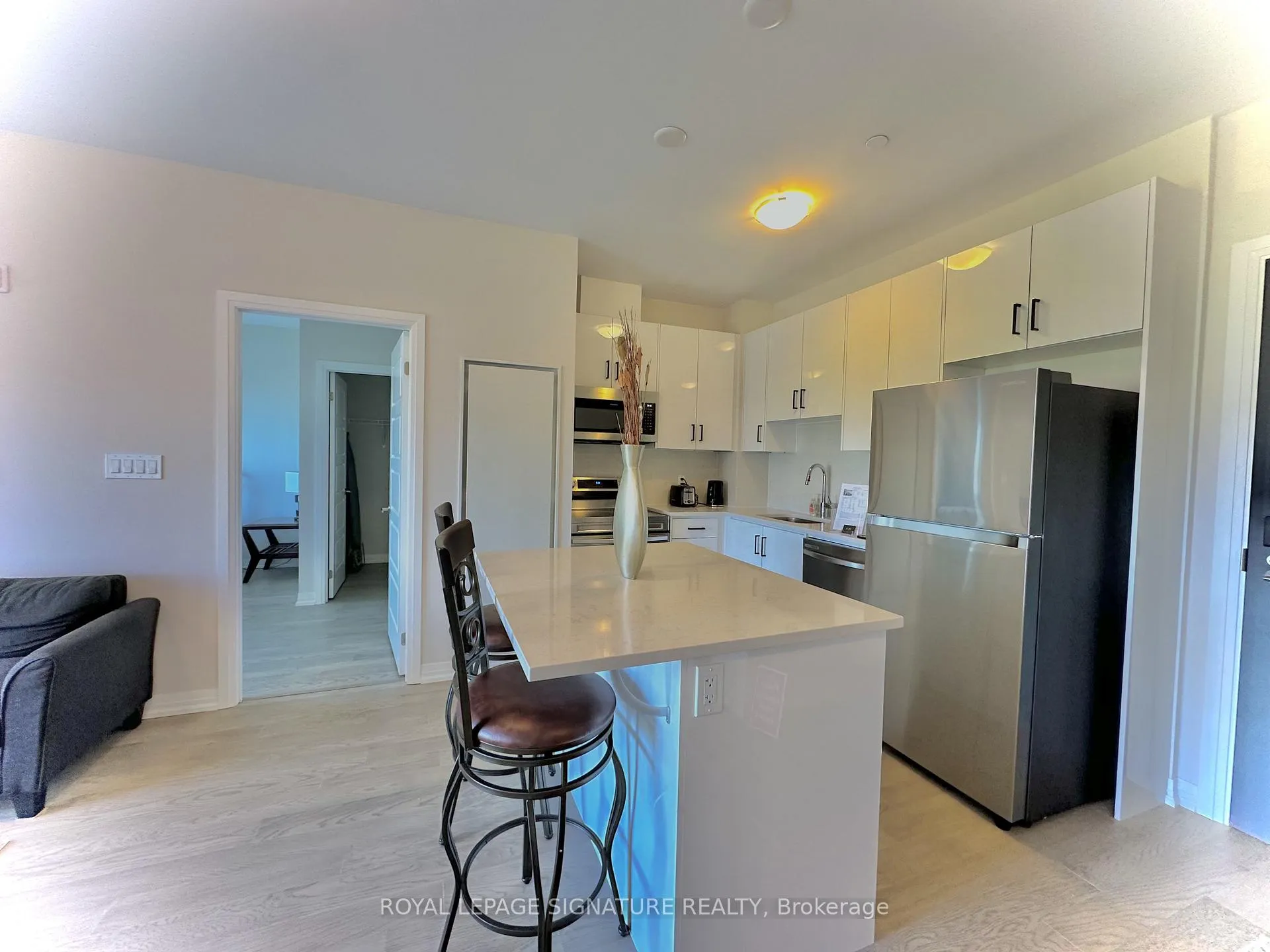 Photo 2 of Unit 206, 3265 Carding Mill Trail, Oakville, Glenorchy — HOMEH