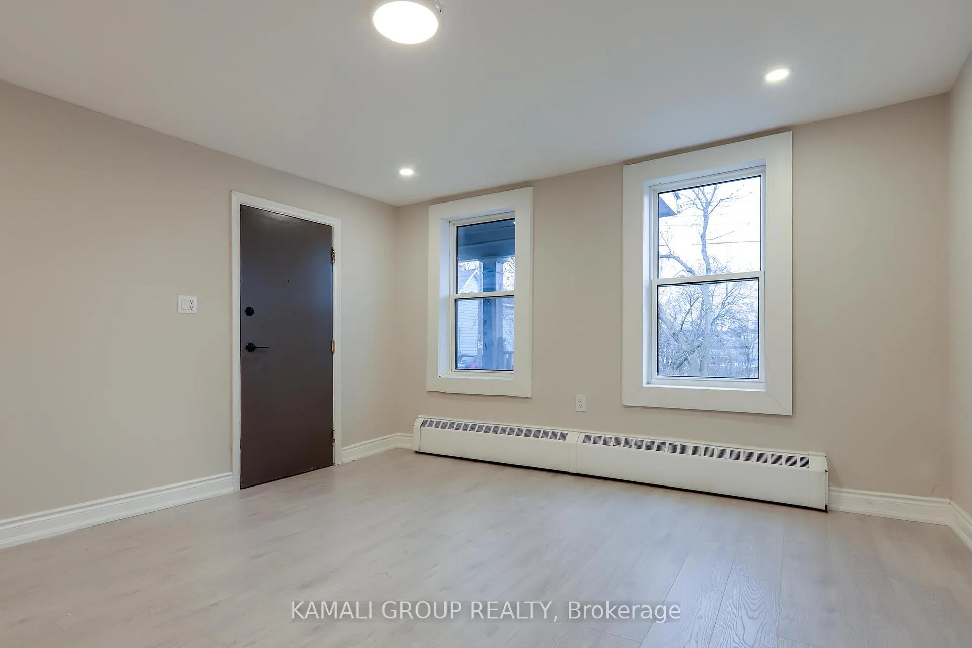Photo 7 of Unit UNIT 2, 81 McMillan Drive, Oshawa, O'Neill — HOMEH